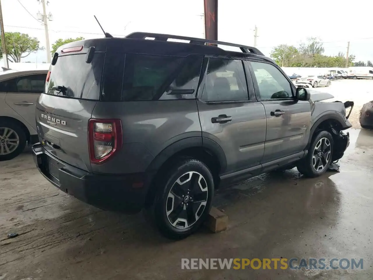 3 Photograph of a damaged car 3FMCR9C6XNRD91538 FORD BRONCO 2022