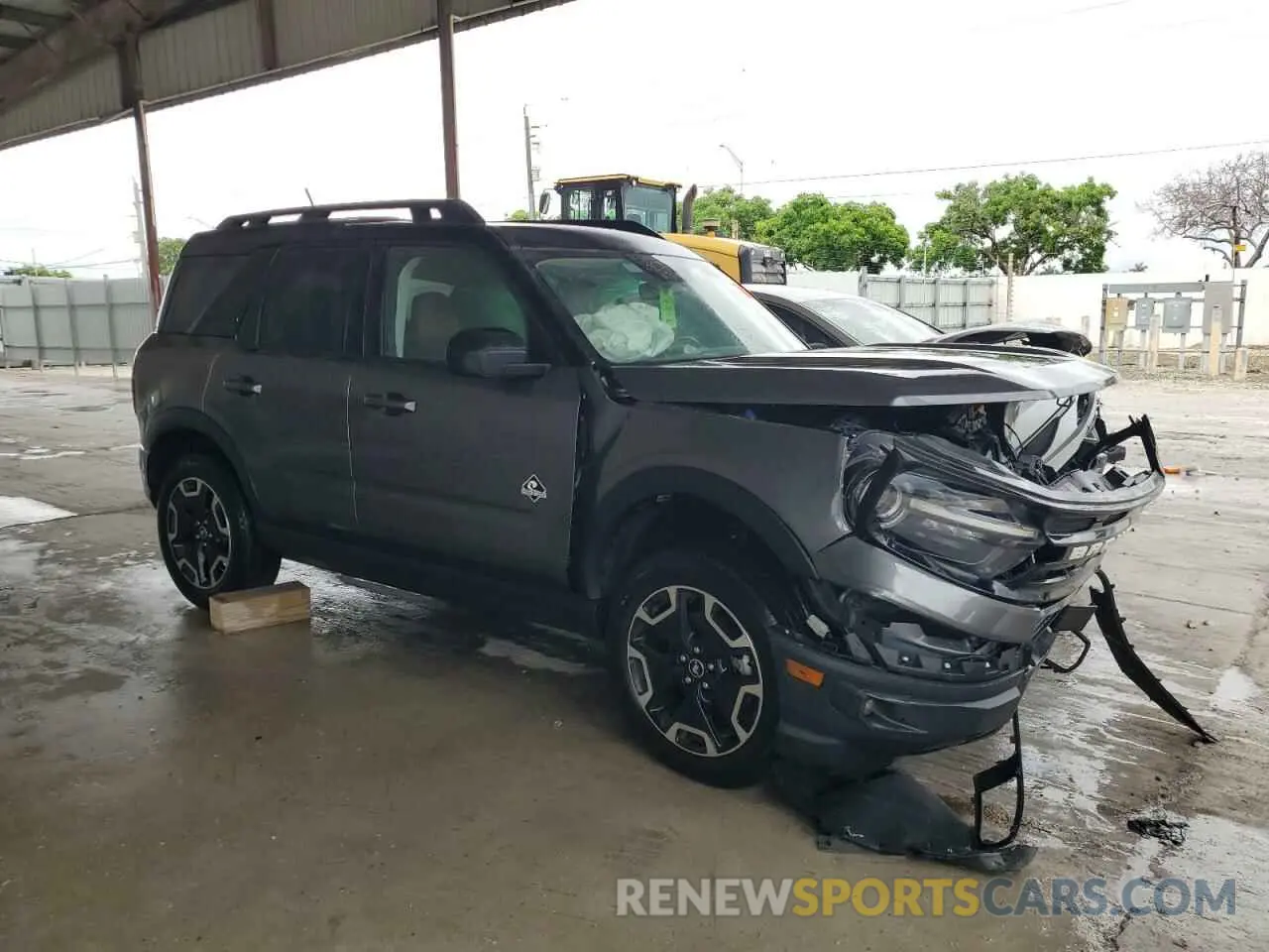 4 Photograph of a damaged car 3FMCR9C6XNRD91538 FORD BRONCO 2022