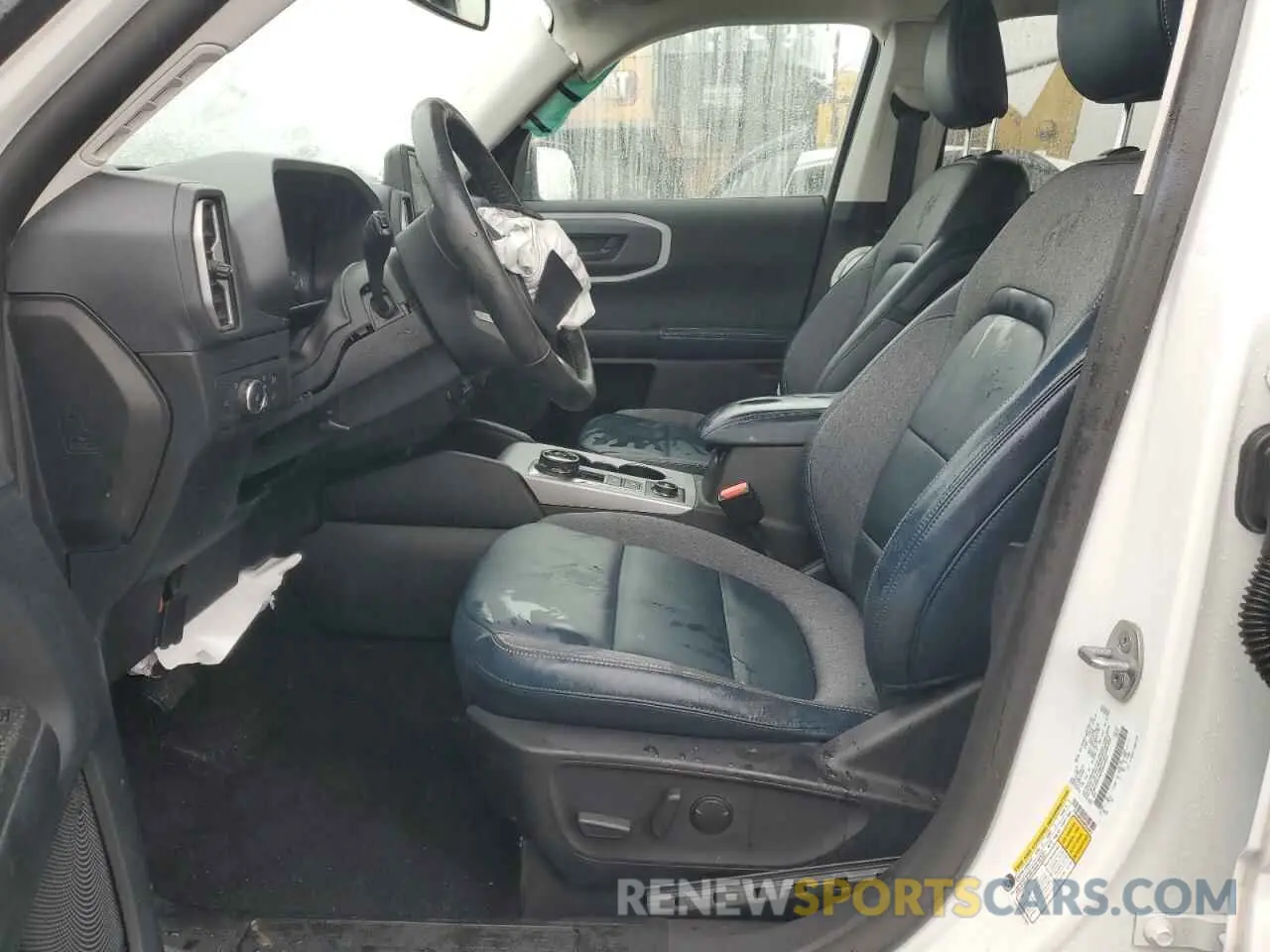 7 Photograph of a damaged car 3FMCR9C6XNRE30693 FORD BRONCO 2022