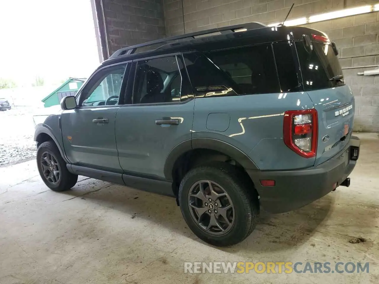 2 Photograph of a damaged car 3FMCR9D92NRE21849 FORD BRONCO 2022