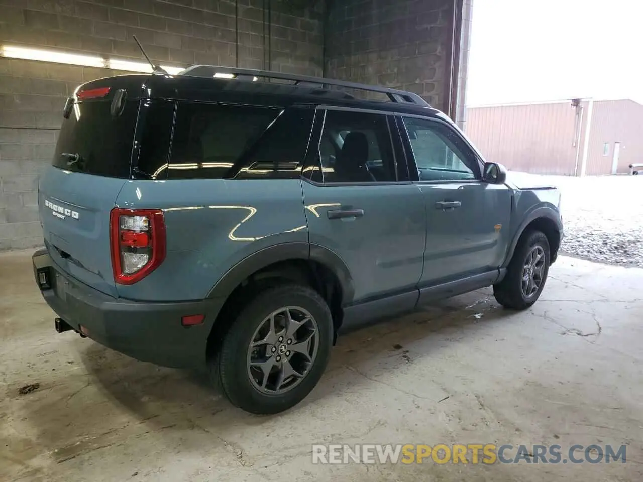 3 Photograph of a damaged car 3FMCR9D92NRE21849 FORD BRONCO 2022
