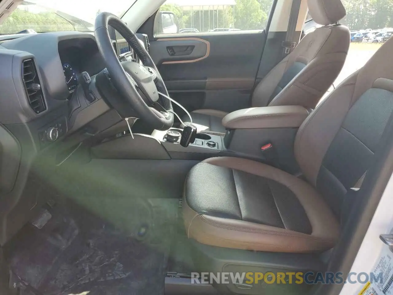7 Photograph of a damaged car 3FMCR9D95NRD00331 FORD BRONCO 2022