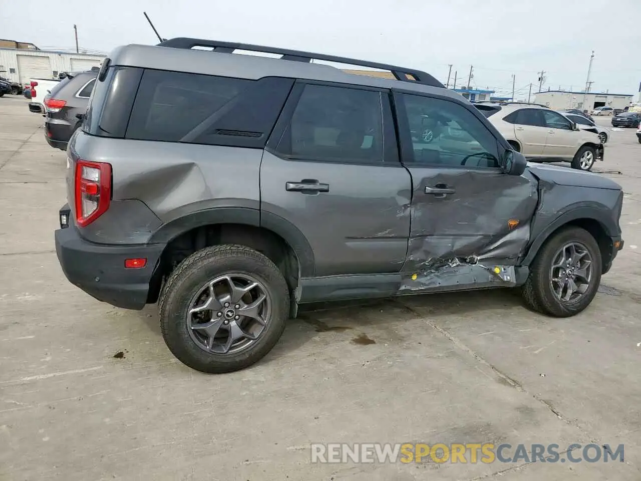 3 Photograph of a damaged car 3FMCR9D96NRD40661 FORD BRONCO 2022