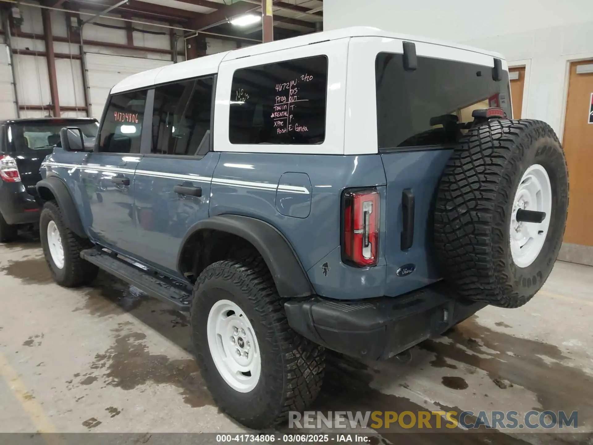 3 Photograph of a damaged car 1FMDE4DH2PLA40790 FORD BRONCO 2023