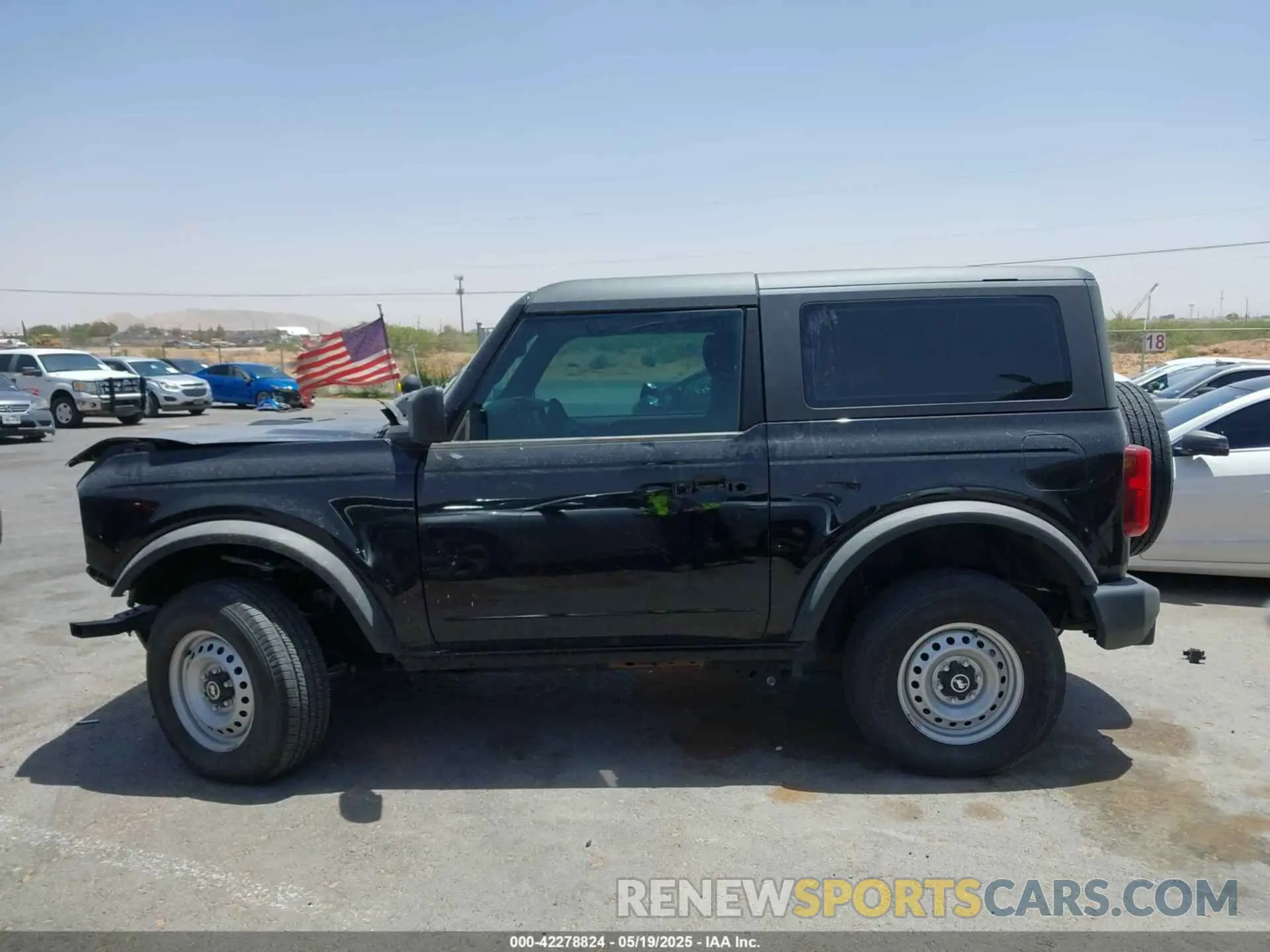 14 Photograph of a damaged car 1FMDE5AH4PLA92321 FORD BRONCO 2023