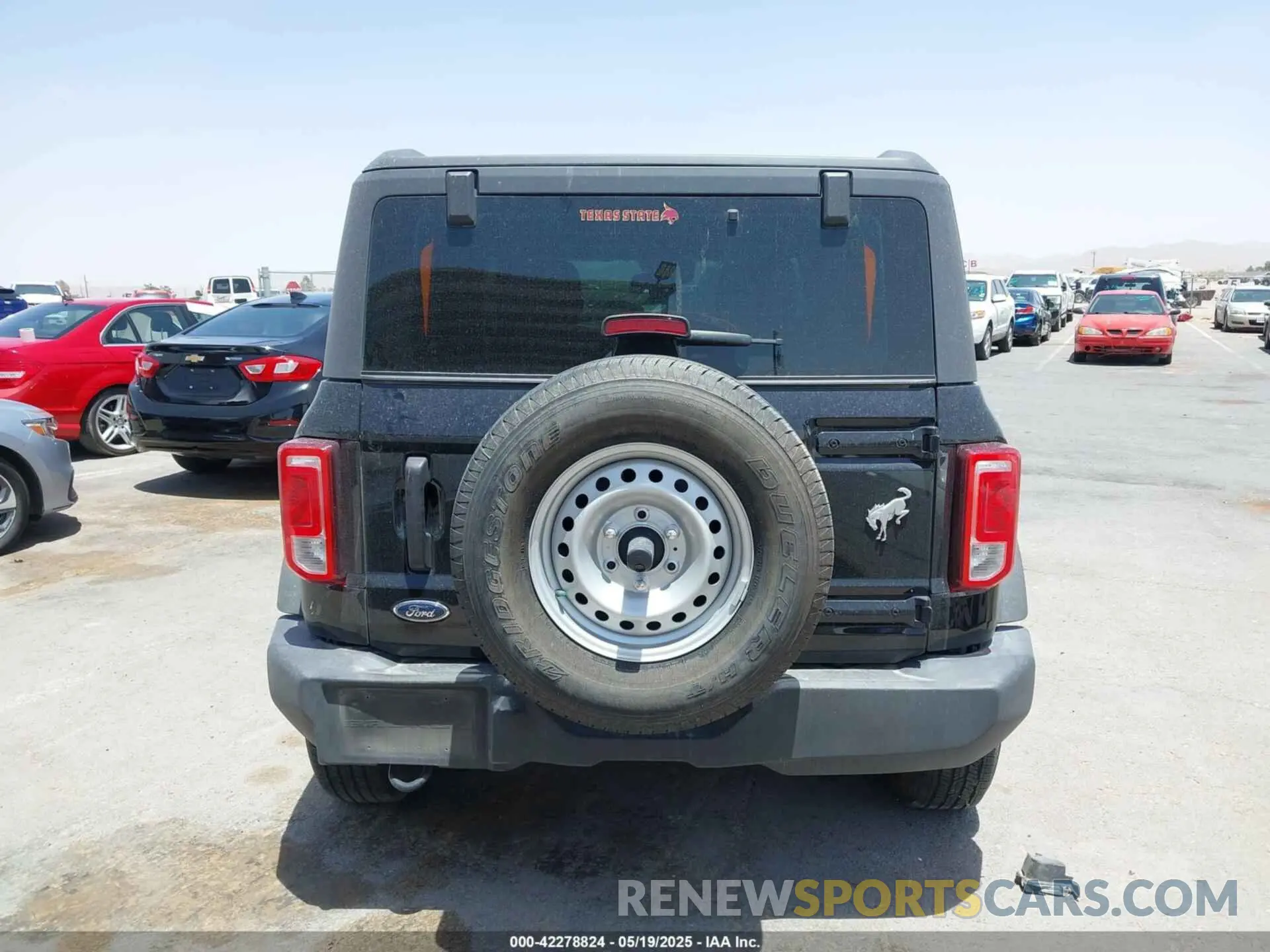 16 Photograph of a damaged car 1FMDE5AH4PLA92321 FORD BRONCO 2023