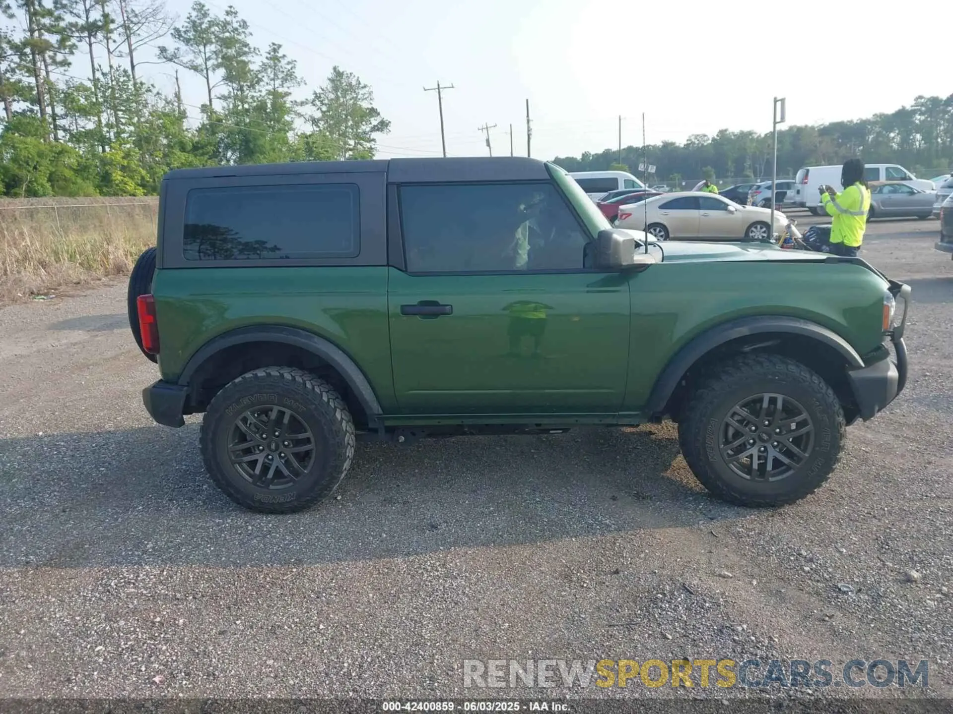 13 Photograph of a damaged car 1FMDE5AH5PLB25438 FORD BRONCO 2023