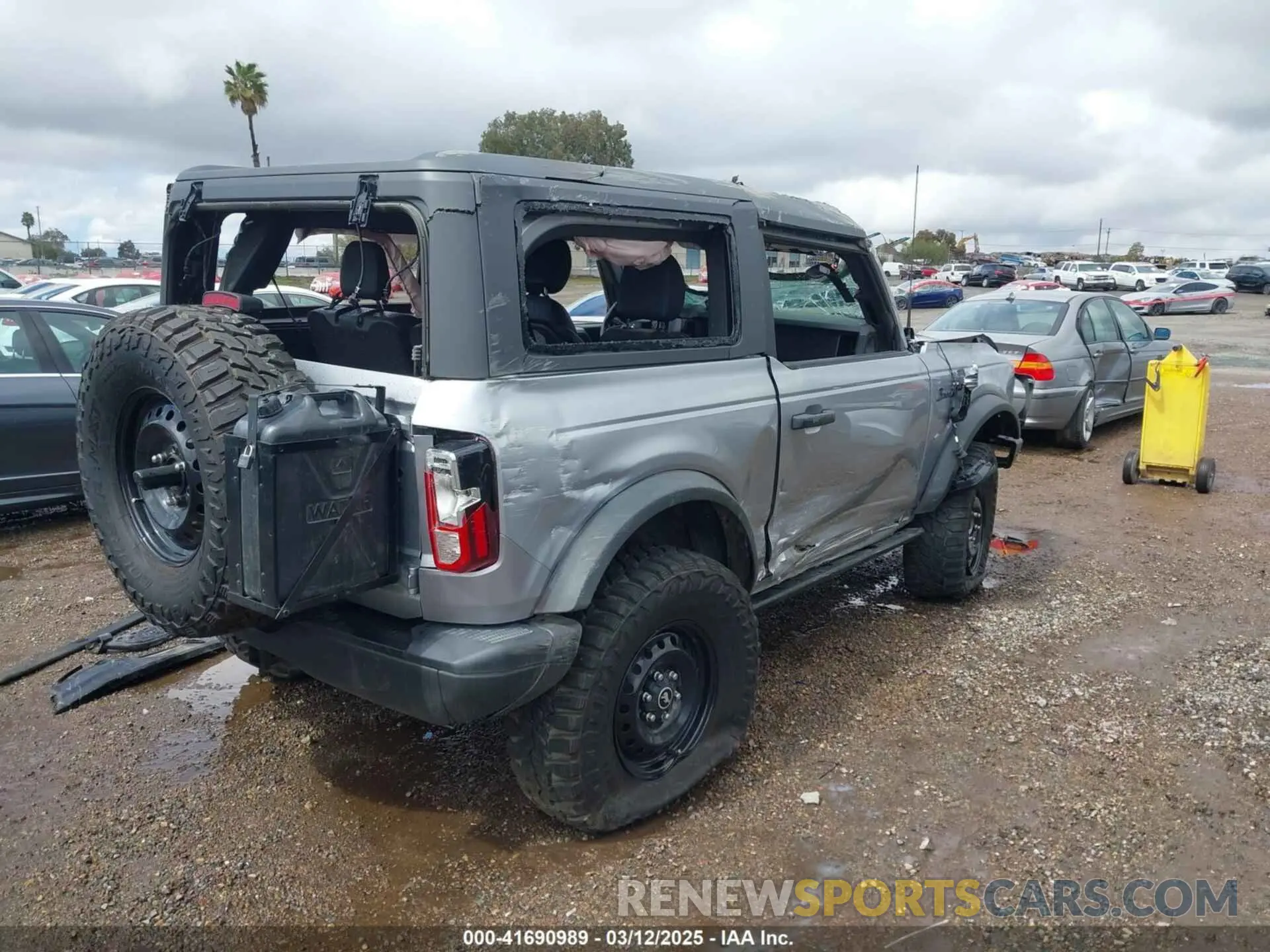 4 Photograph of a damaged car 1FMDE5AH9PLA86756 FORD BRONCO 2023