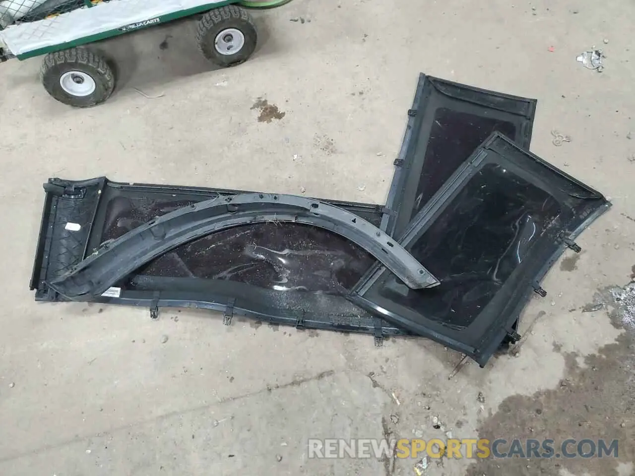 13 Photograph of a damaged car 1FMDE5BH0PLB56286 FORD BRONCO 2023
