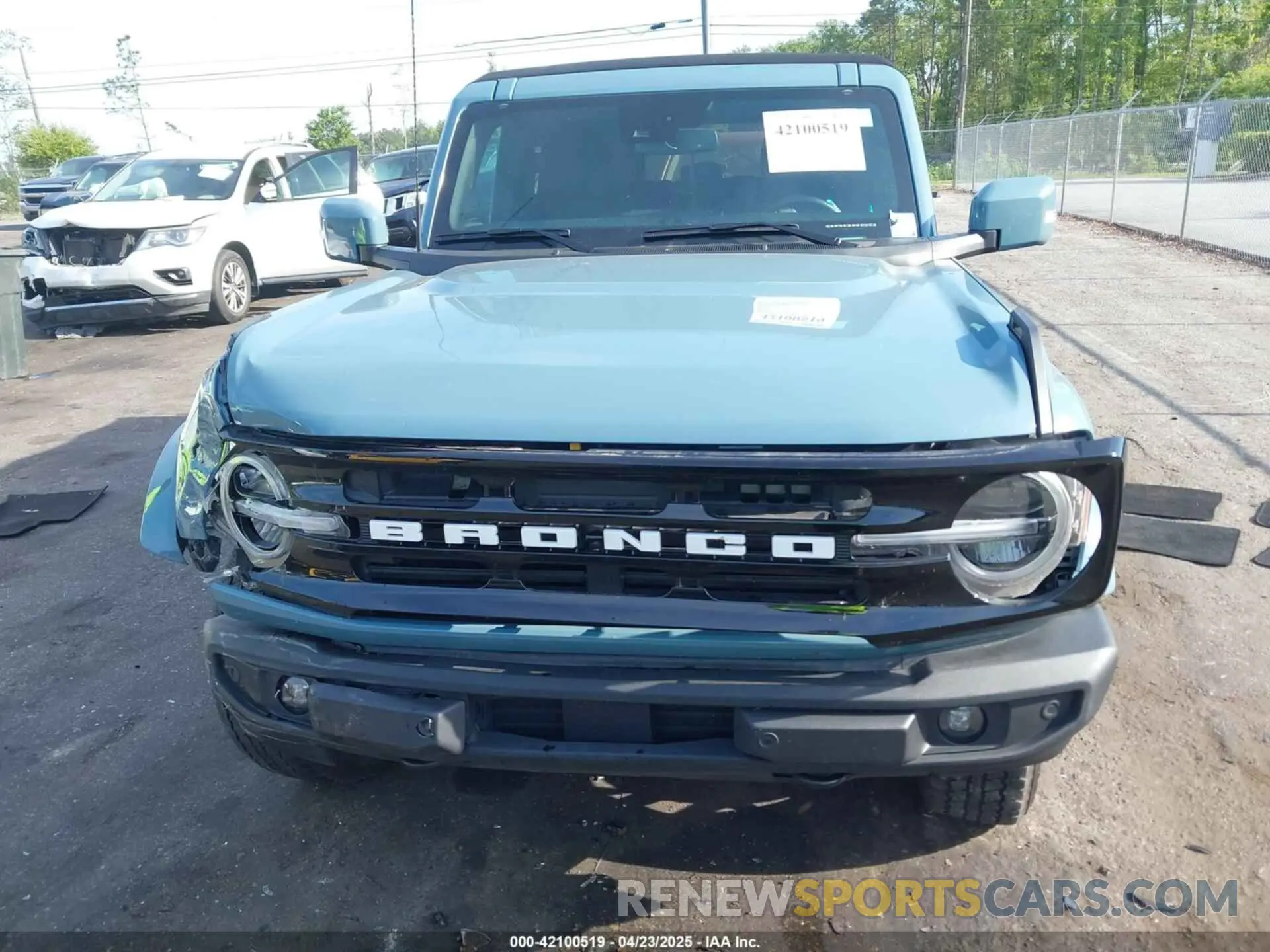 12 Photograph of a damaged car 1FMDE5BH1PLA89262 FORD BRONCO 2023