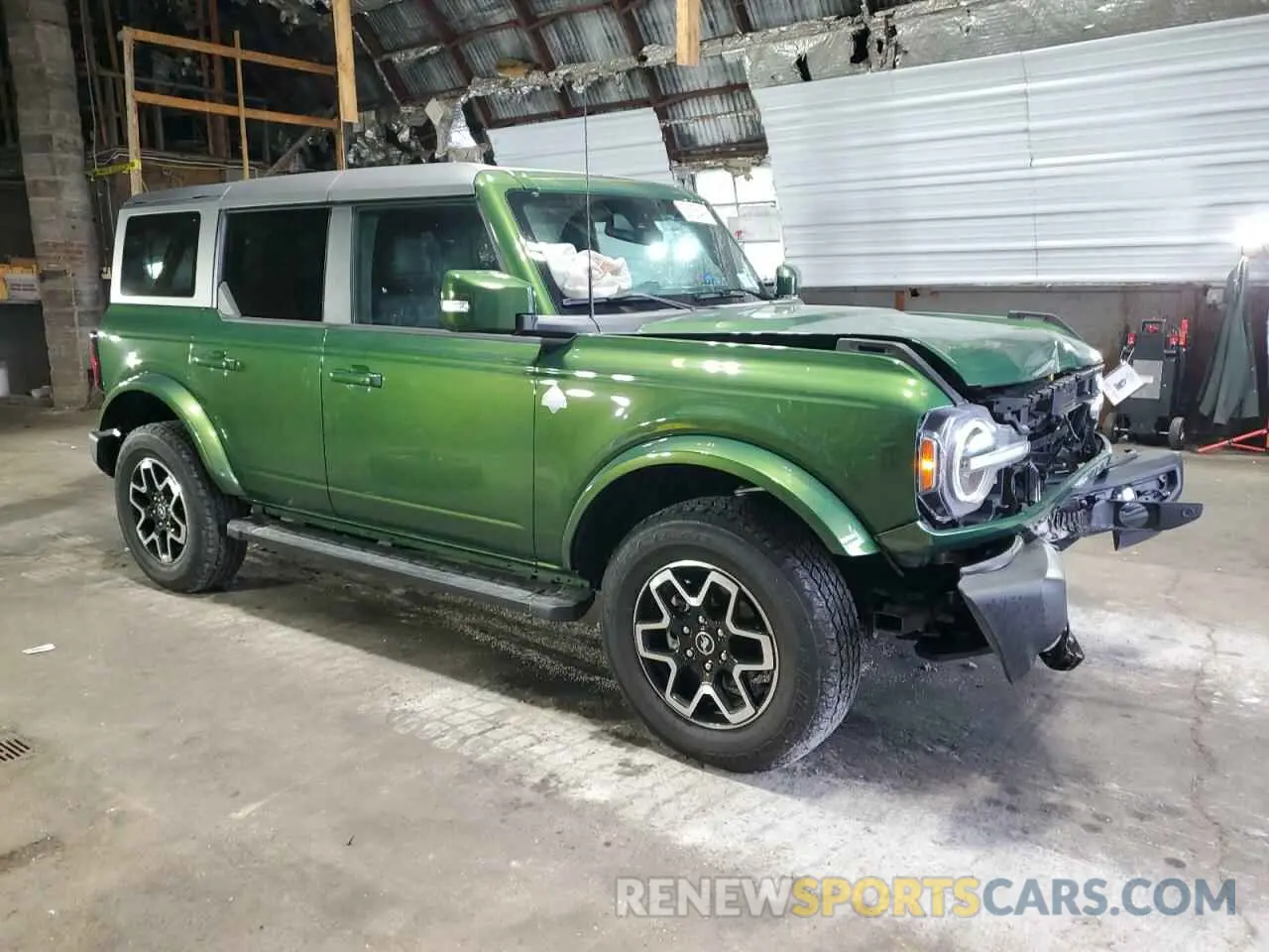 4 Photograph of a damaged car 1FMDE5BH3PLB47307 FORD BRONCO 2023