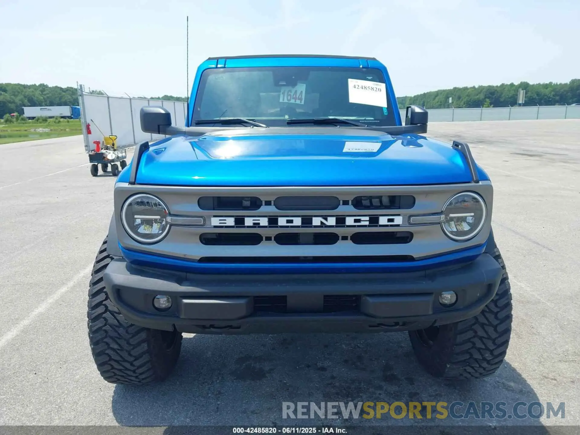 6 Photograph of a damaged car 1FMDE5BH4PLB18625 FORD BRONCO 2023