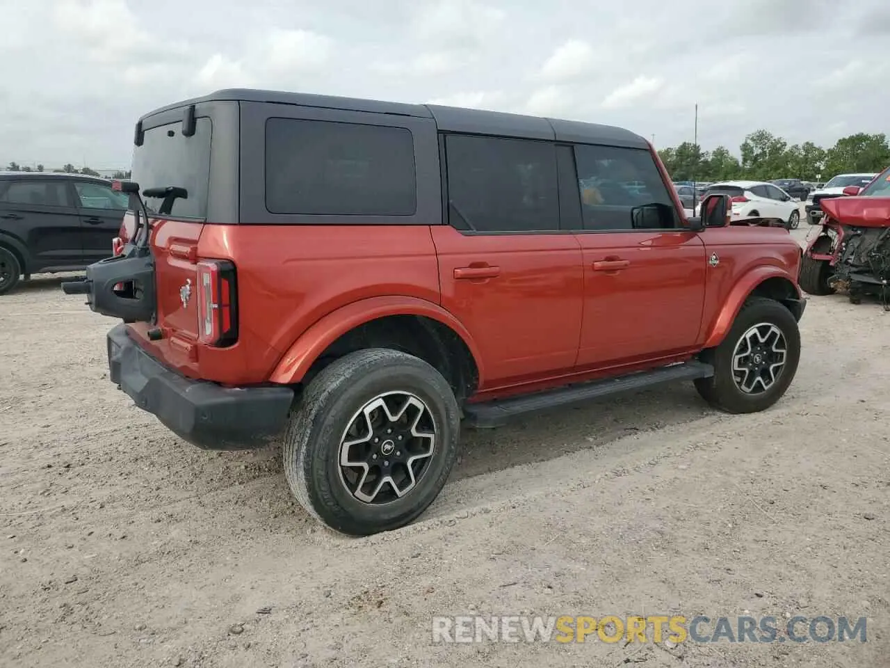 3 Photograph of a damaged car 1FMDE5BH6PLB57099 FORD BRONCO 2023