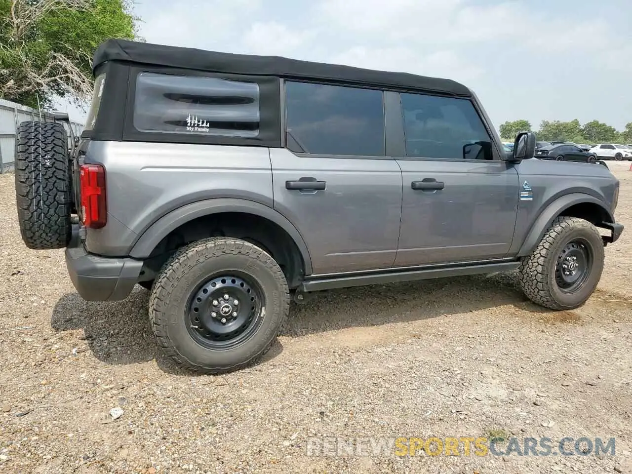 3 Photograph of a damaged car 1FMDE5BH7PLA83045 FORD BRONCO 2023