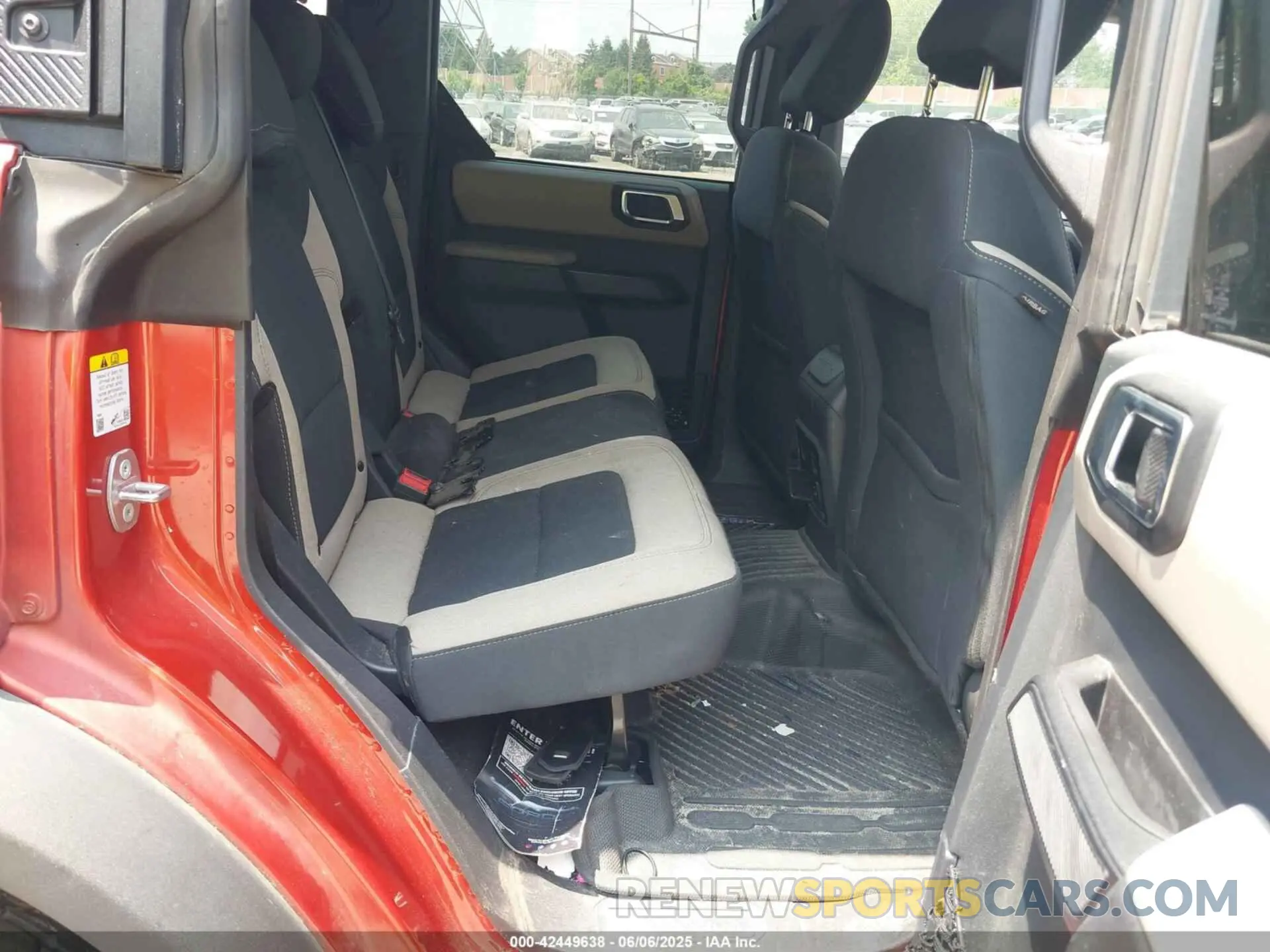 8 Photograph of a damaged car 1FMDE5BH8PLB24394 FORD BRONCO 2023
