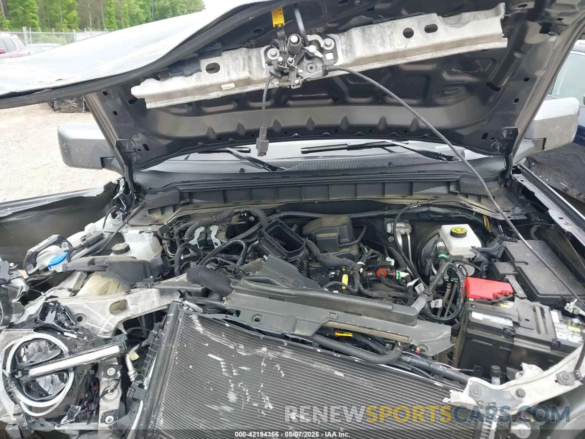 17 Photograph of a damaged car 1FMDE5BH9PLB06017 FORD BRONCO 2023