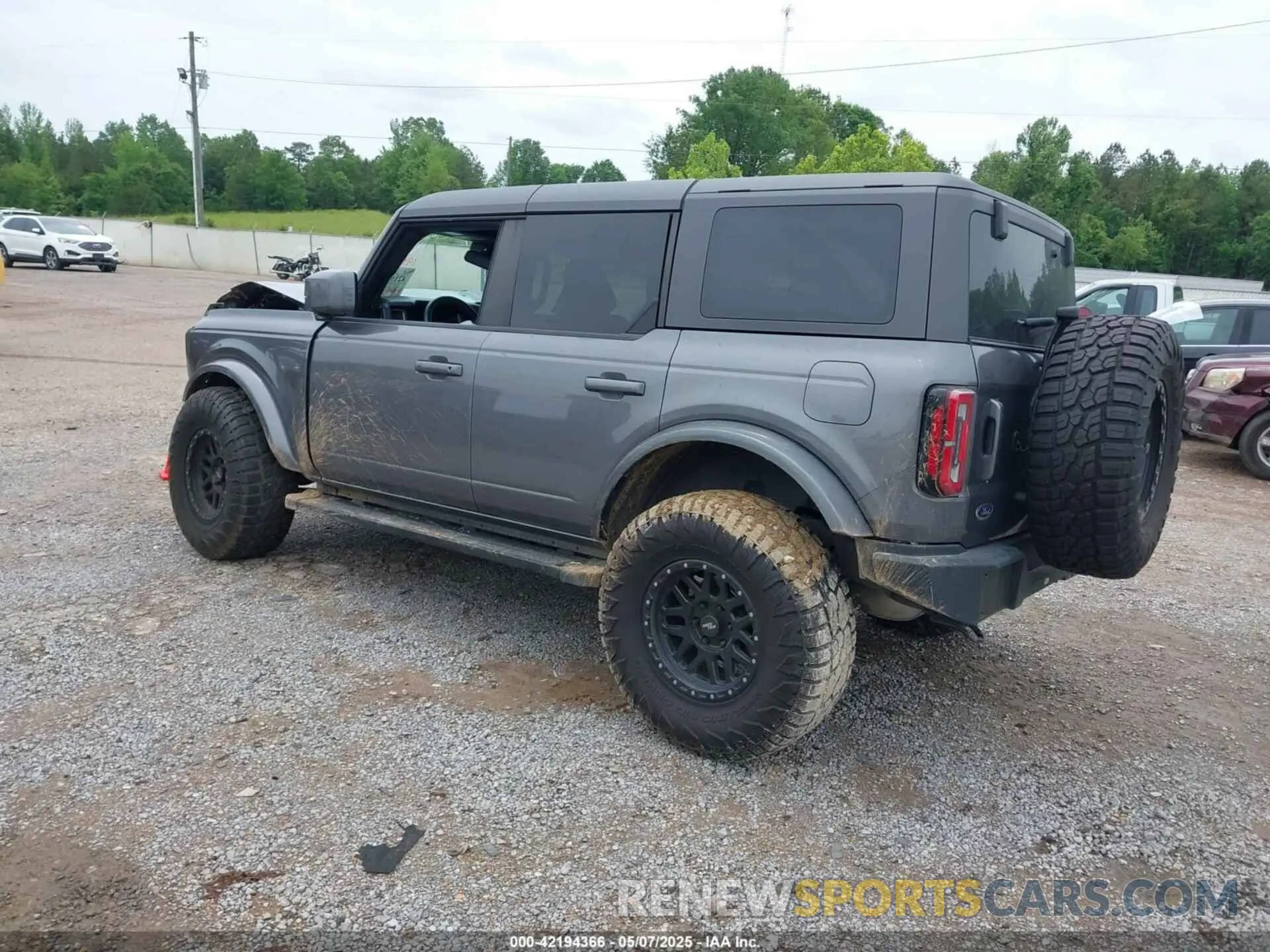 3 Photograph of a damaged car 1FMDE5BH9PLB06017 FORD BRONCO 2023