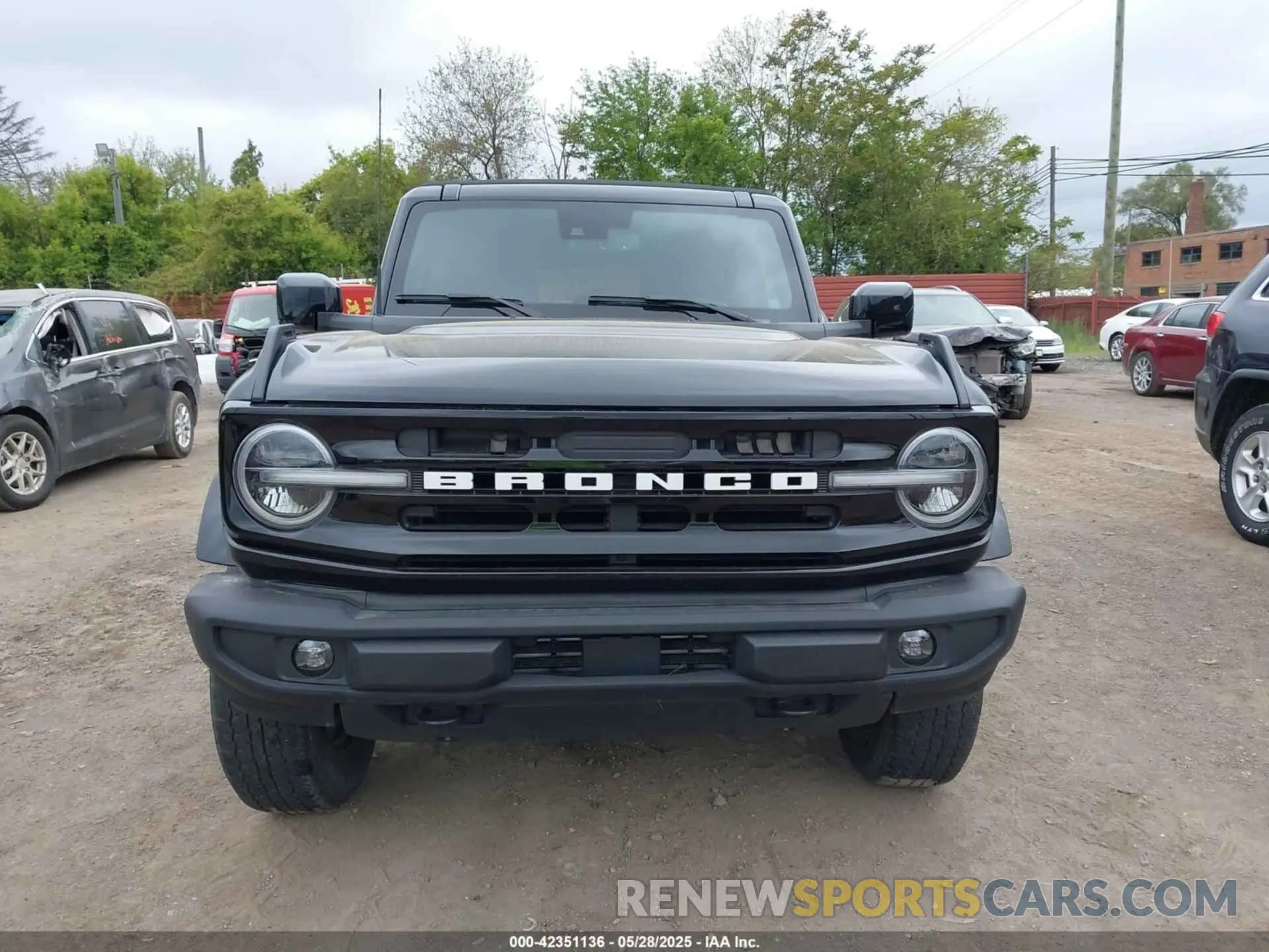 12 Photograph of a damaged car 1FMDE5BHXPLA83735 FORD BRONCO 2023