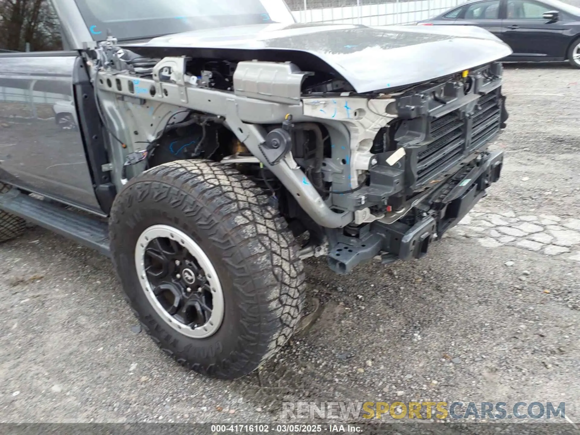 18 Photograph of a damaged car 1FMDE5CP2PLC03002 FORD BRONCO 2023