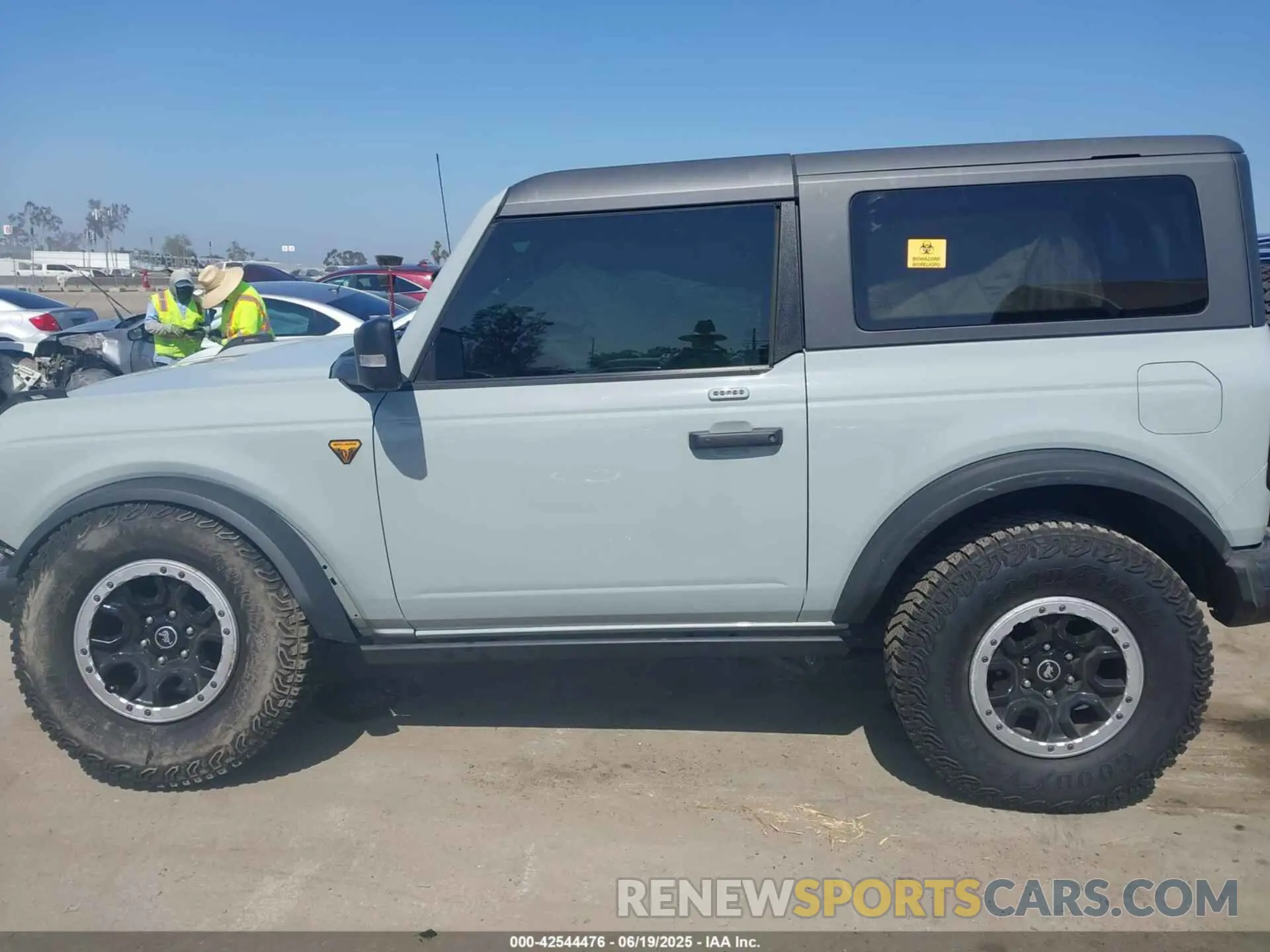 15 Photograph of a damaged car 1FMDE5CP9PLC10948 FORD BRONCO 2023