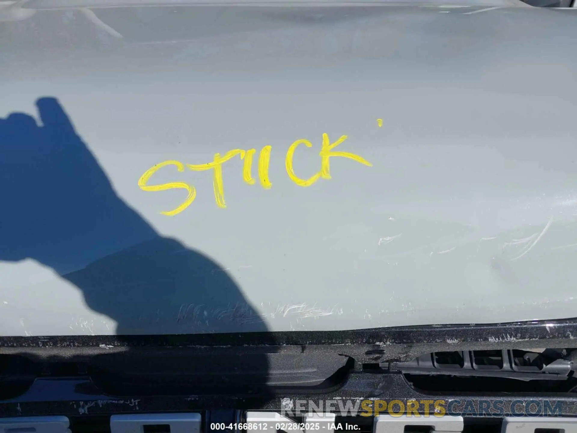 10 Photograph of a damaged car 1FMEE5BP0PLB92975 FORD BRONCO 2023
