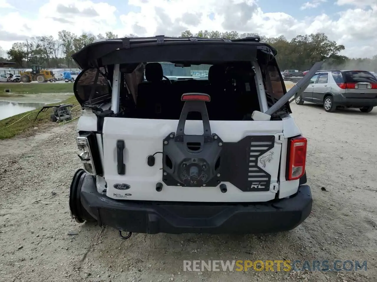 6 Photograph of a damaged car 1FMEE5BP1PLB15340 FORD BRONCO 2023
