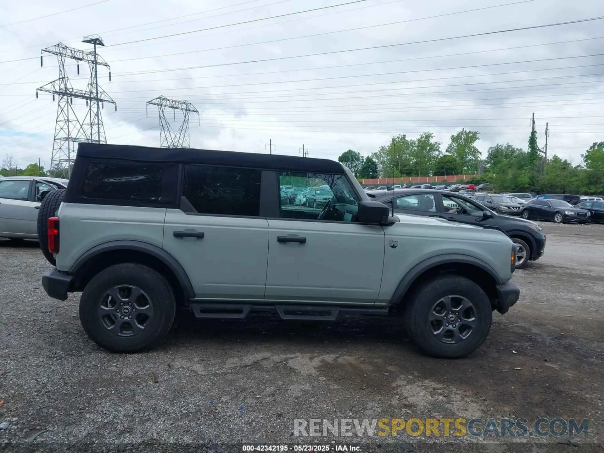 13 Photograph of a damaged car 1FMEE5BP2PLB15668 FORD BRONCO 2023