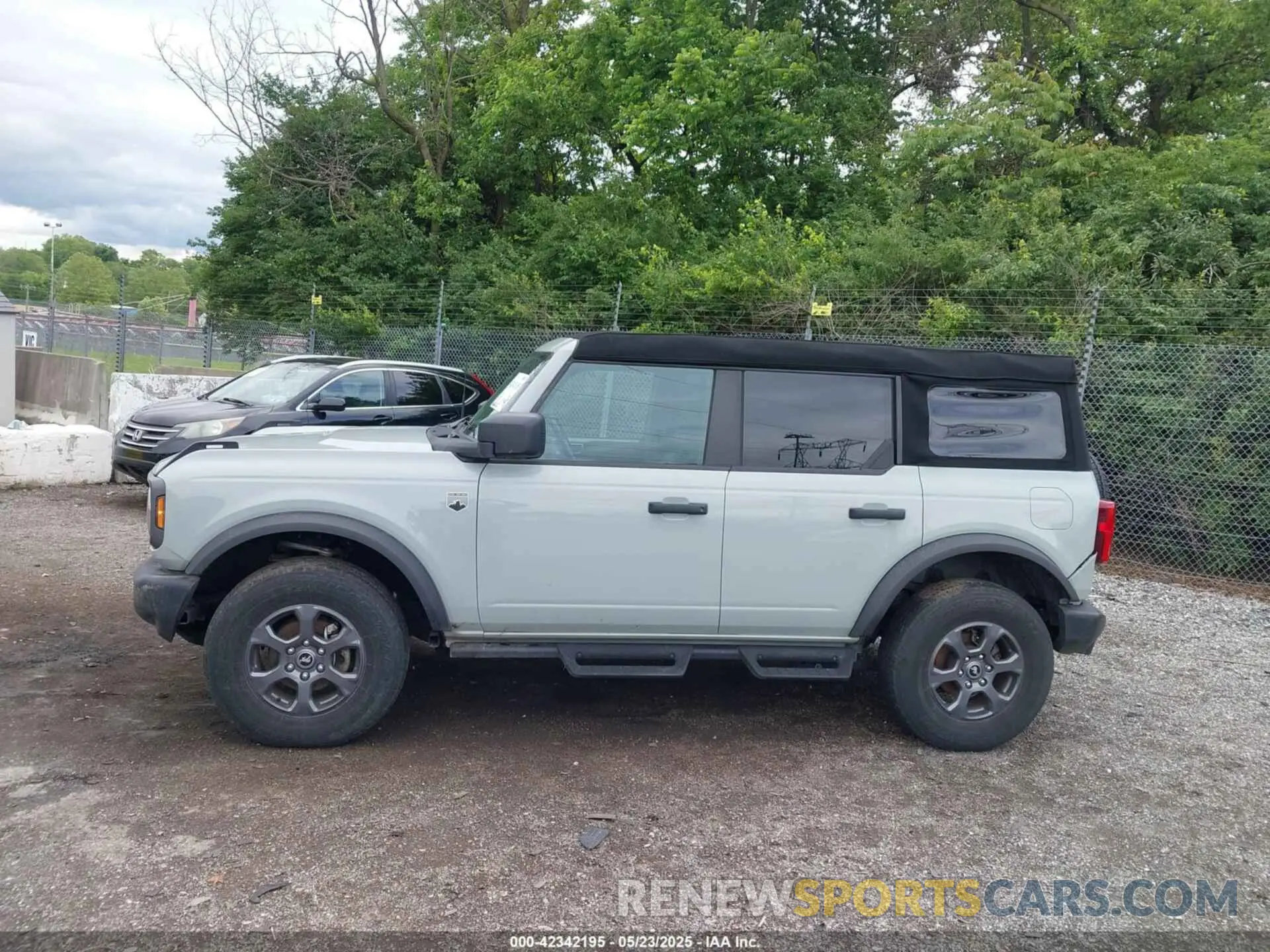 14 Photograph of a damaged car 1FMEE5BP2PLB15668 FORD BRONCO 2023