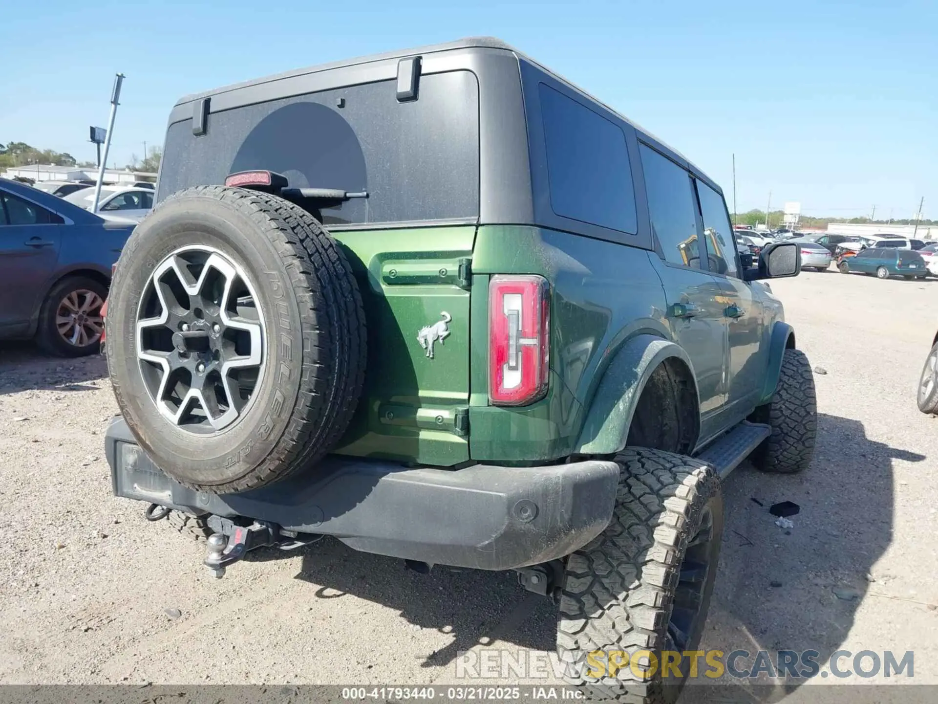 4 Photograph of a damaged car 1FMEE5BP5PLB89313 FORD BRONCO 2023