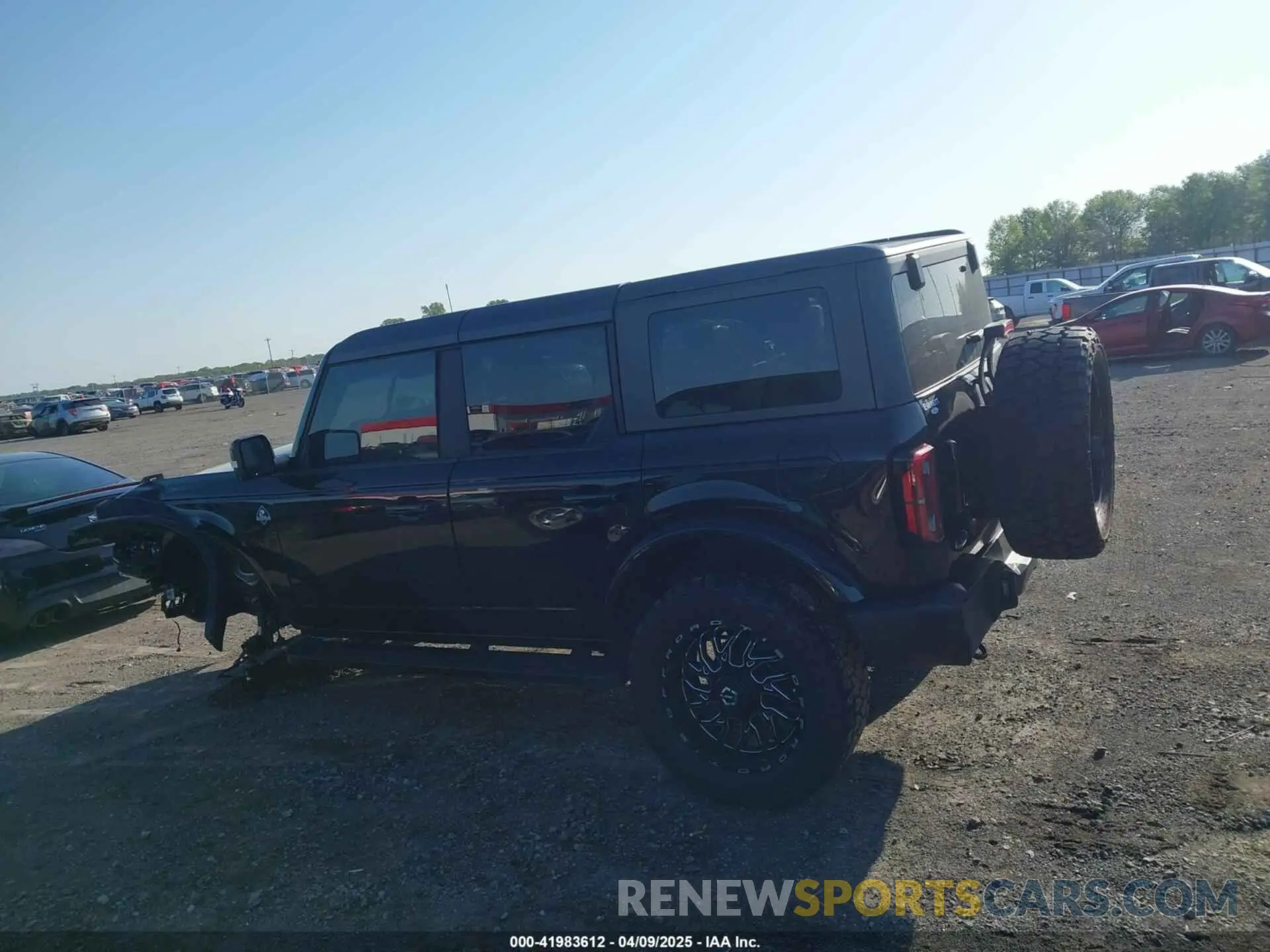 15 Photograph of a damaged car 1FMEE5BP7PLB75882 FORD BRONCO 2023