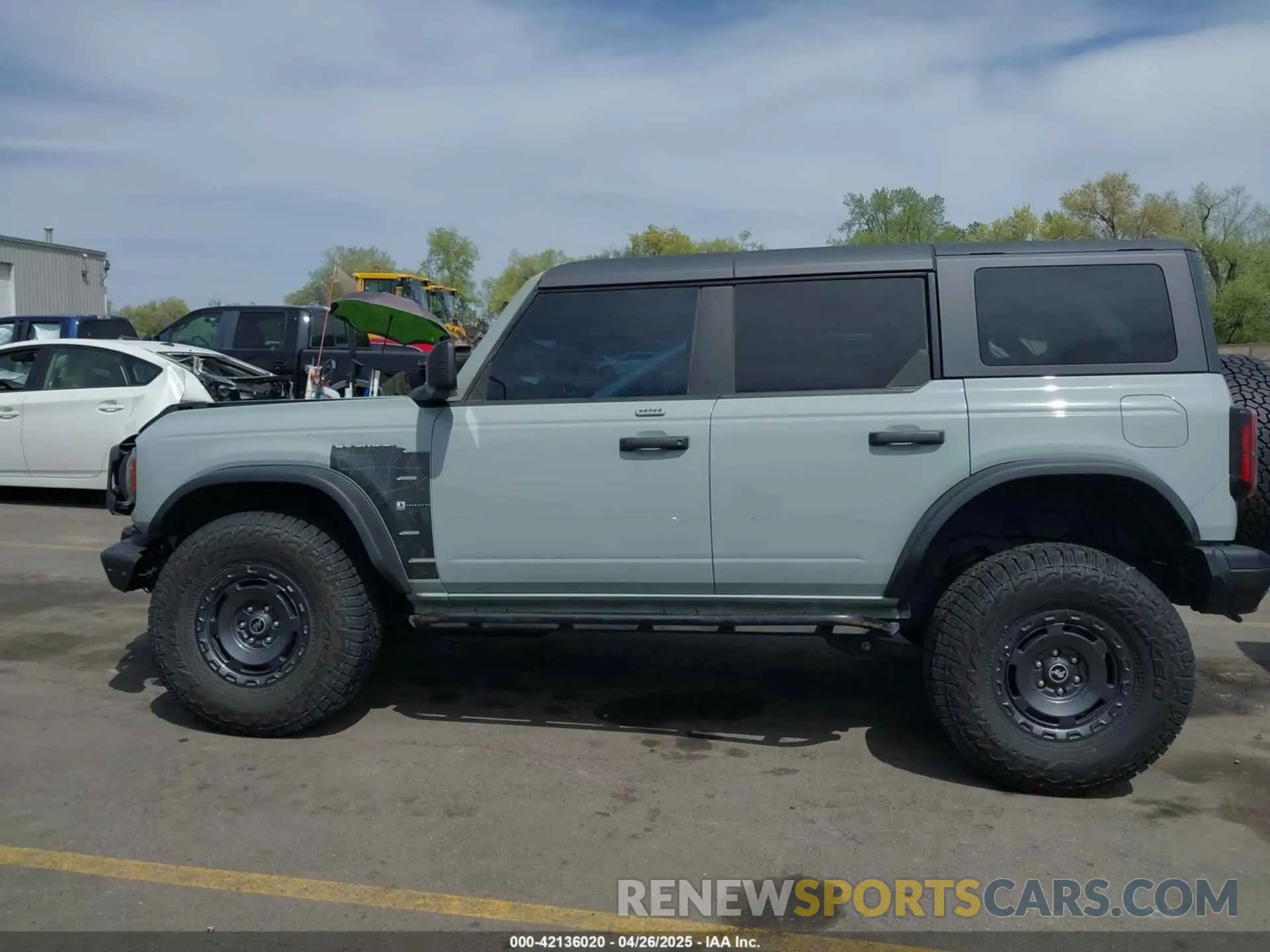 14 Photograph of a damaged car 1FMEE5DHXPLB22549 FORD BRONCO 2023
