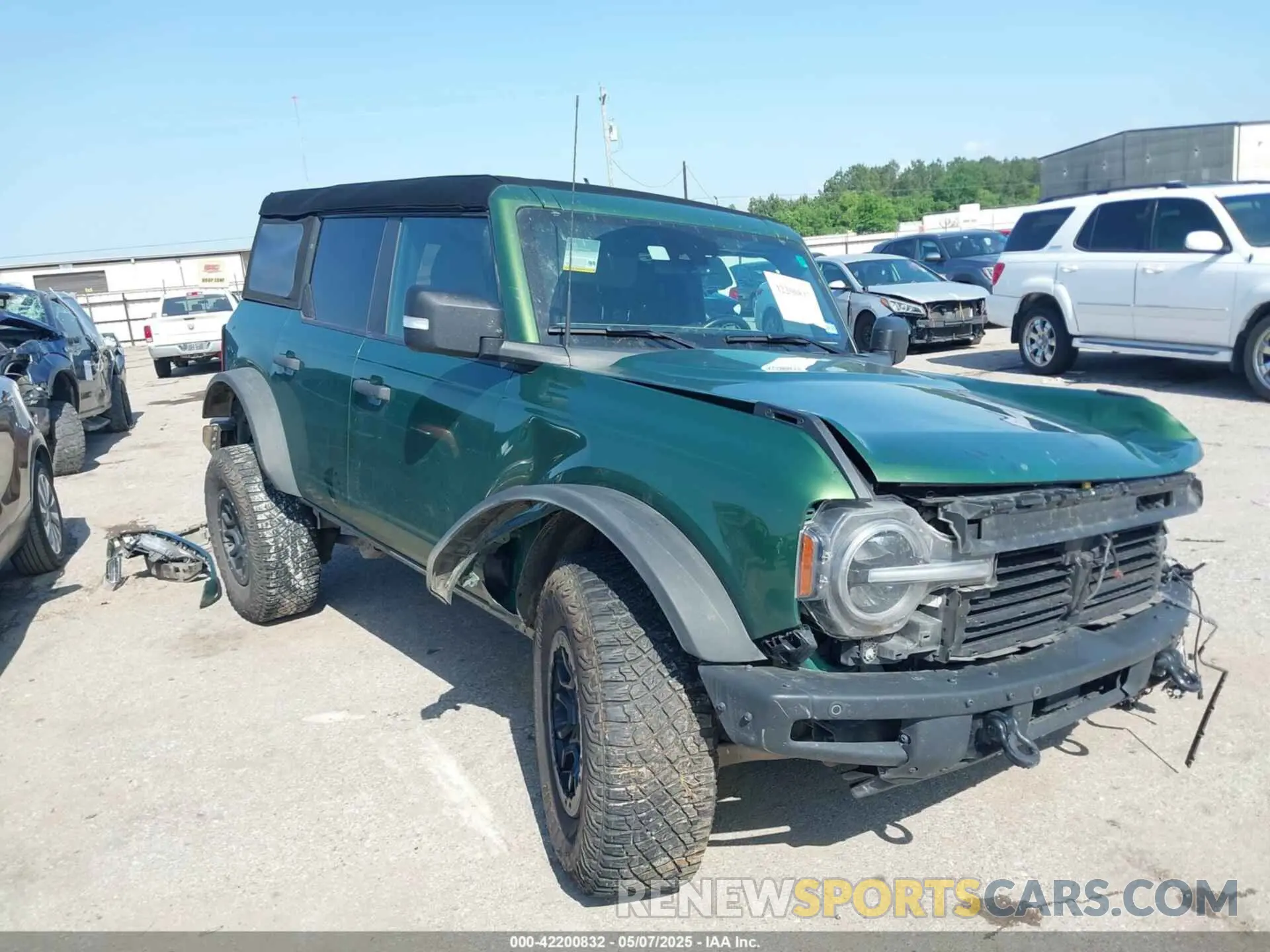 1 Photograph of a damaged car 1FMEE5DP0PLB60332 FORD BRONCO 2023