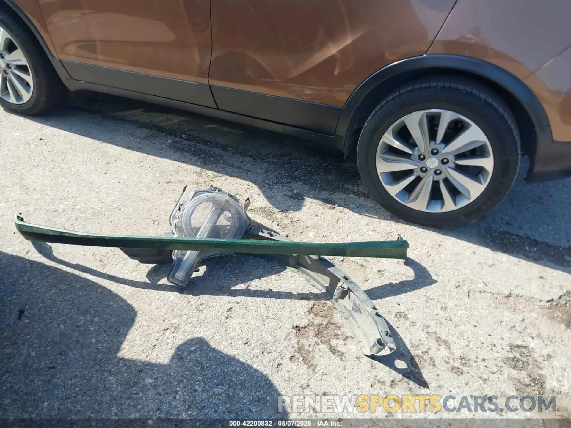 12 Photograph of a damaged car 1FMEE5DP0PLB60332 FORD BRONCO 2023