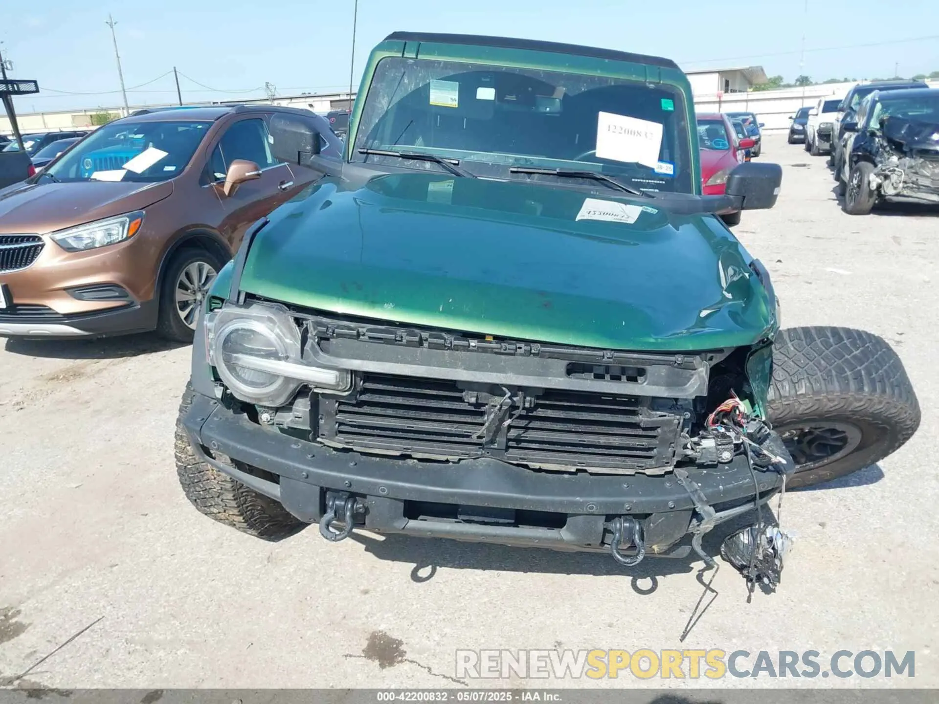 13 Photograph of a damaged car 1FMEE5DP0PLB60332 FORD BRONCO 2023