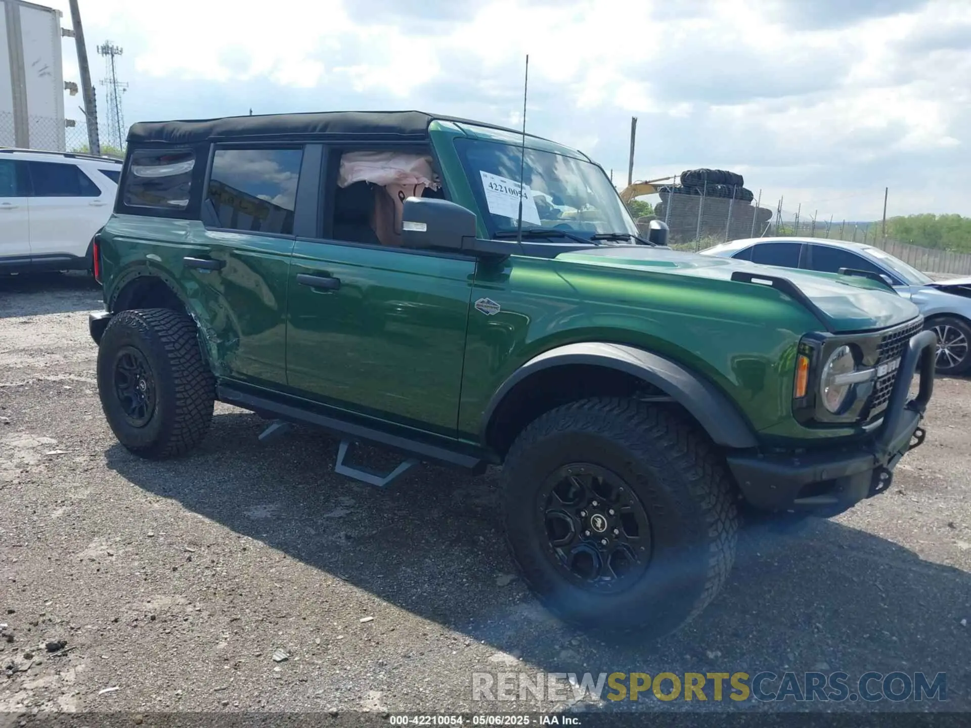 1 Photograph of a damaged car 1FMEE5DP0PLB80676 FORD BRONCO 2023