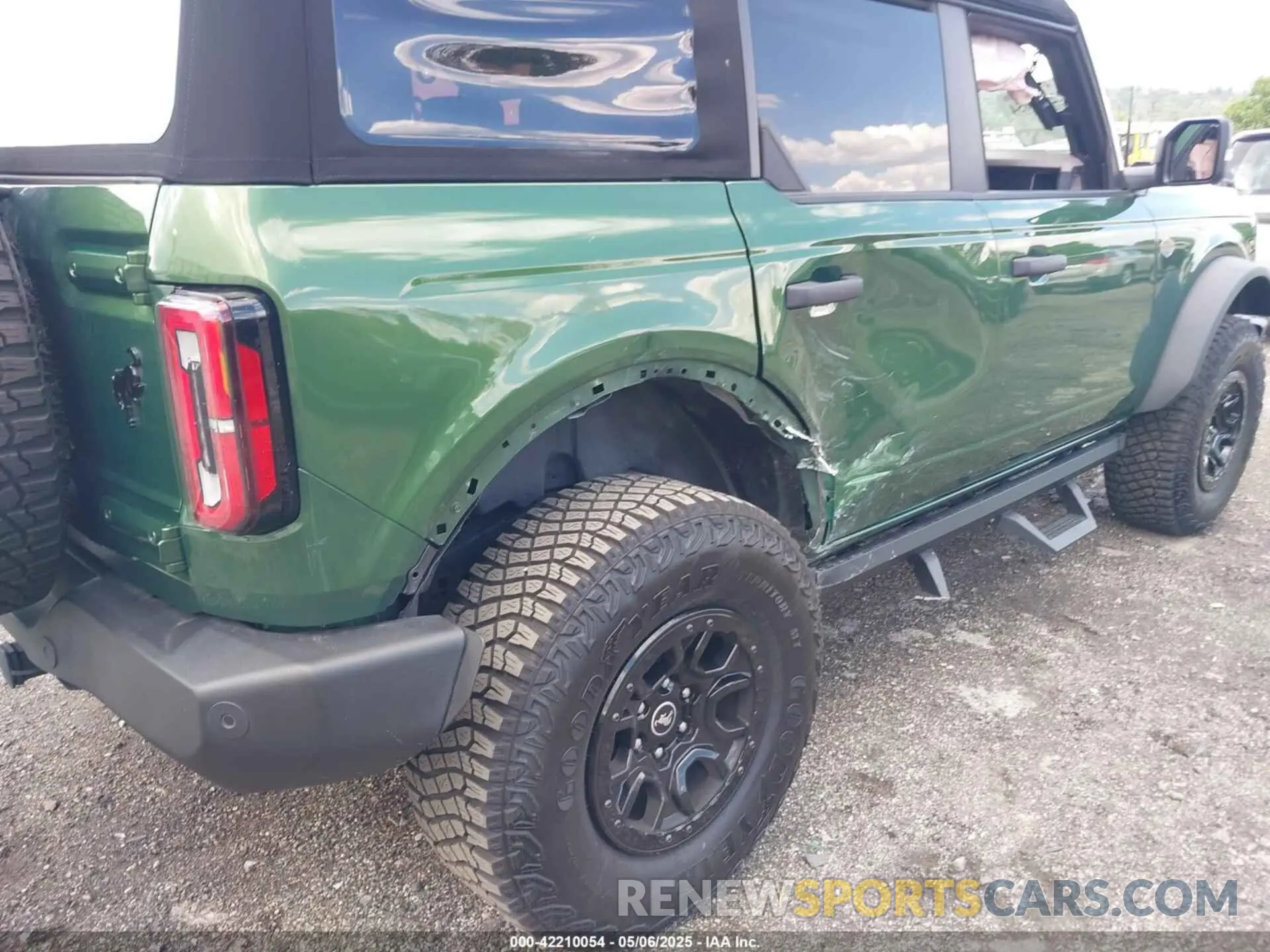 6 Photograph of a damaged car 1FMEE5DP0PLB80676 FORD BRONCO 2023