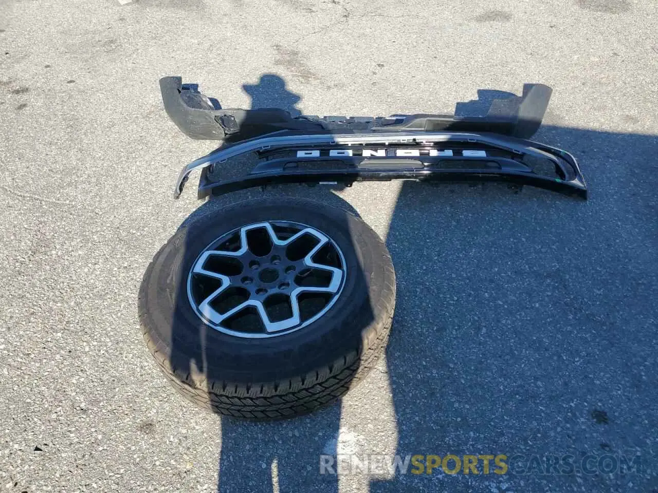 14 Photograph of a damaged car 1FMEE5DP0PLB97820 FORD BRONCO 2023