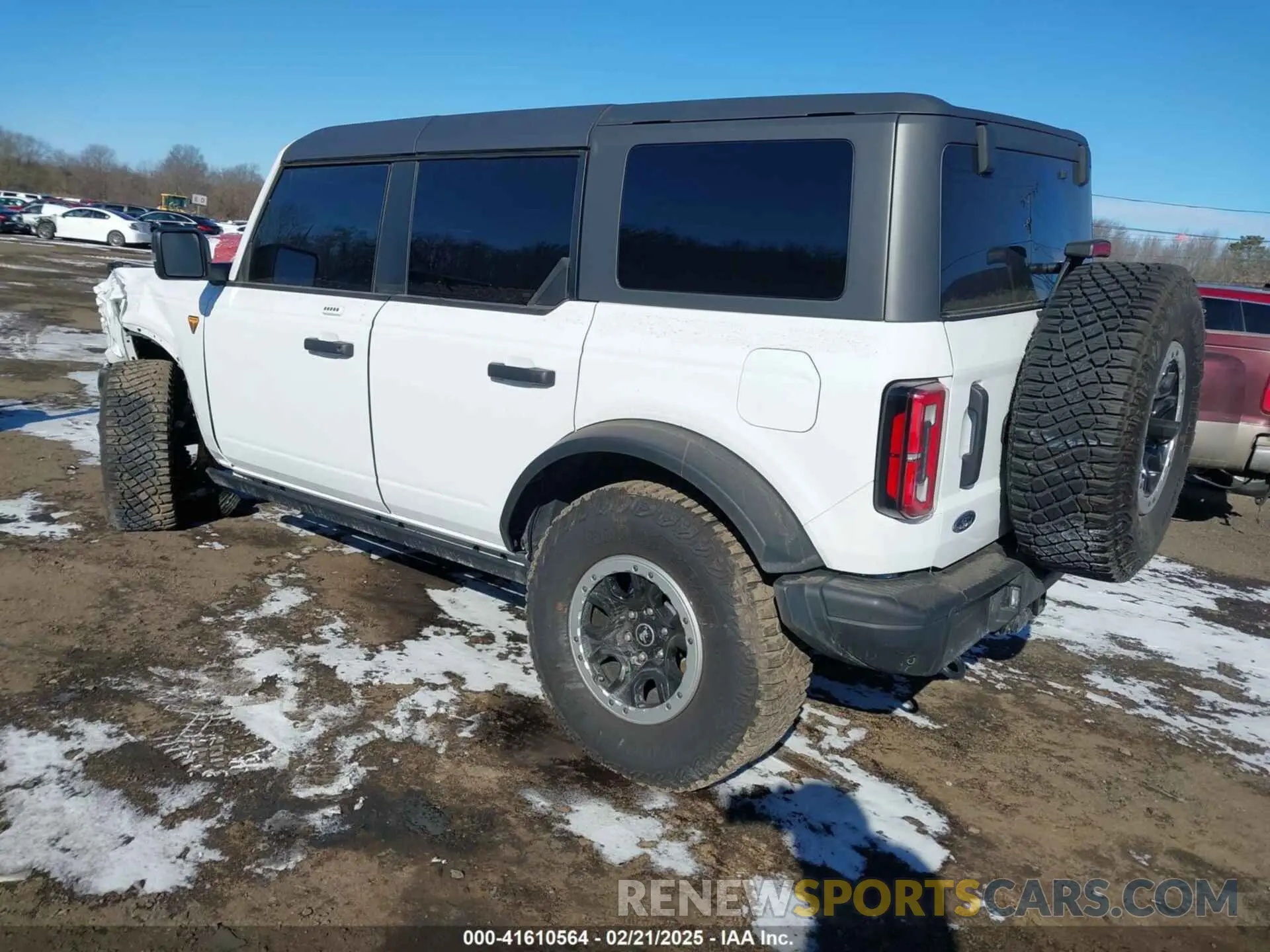3 Photograph of a damaged car 1FMEE5DP1PLC08565 FORD BRONCO 2023