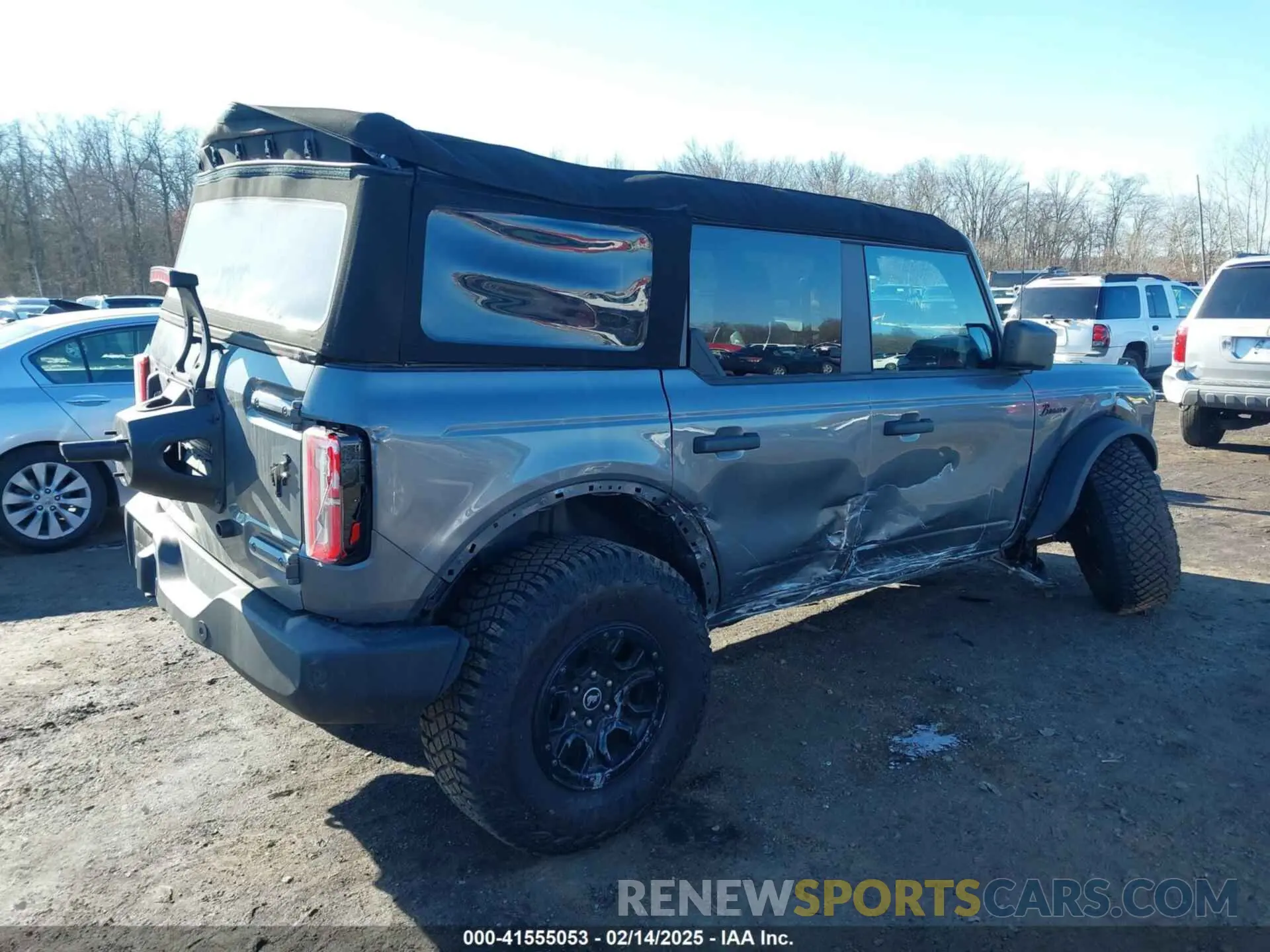 17 Photograph of a damaged car 1FMEE5DP3PLC10463 FORD BRONCO 2023