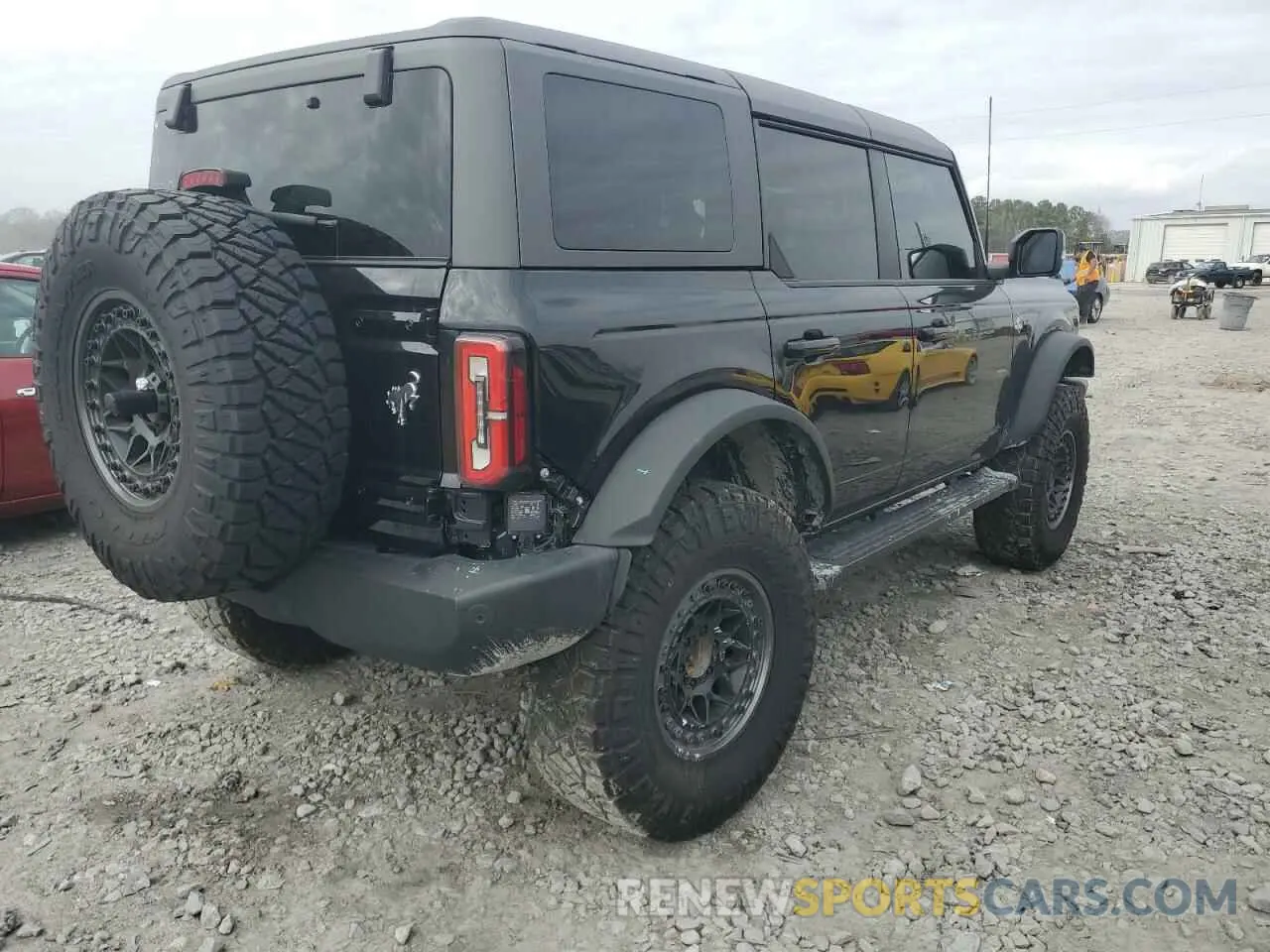 3 Photograph of a damaged car 1FMEE5DP5PLB85470 FORD BRONCO 2023