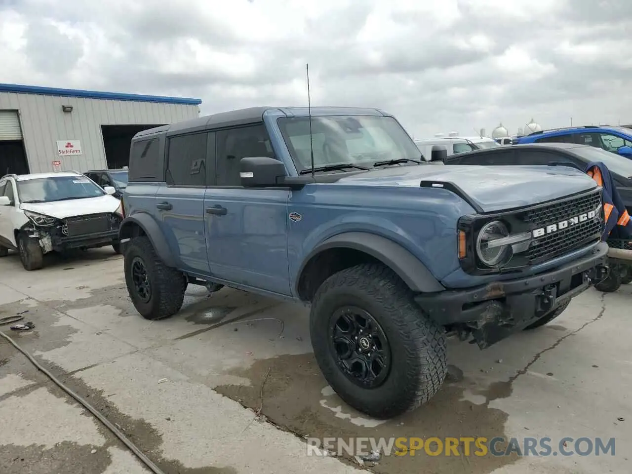 4 Photograph of a damaged car 1FMEE5DP7PLB44371 FORD BRONCO 2023