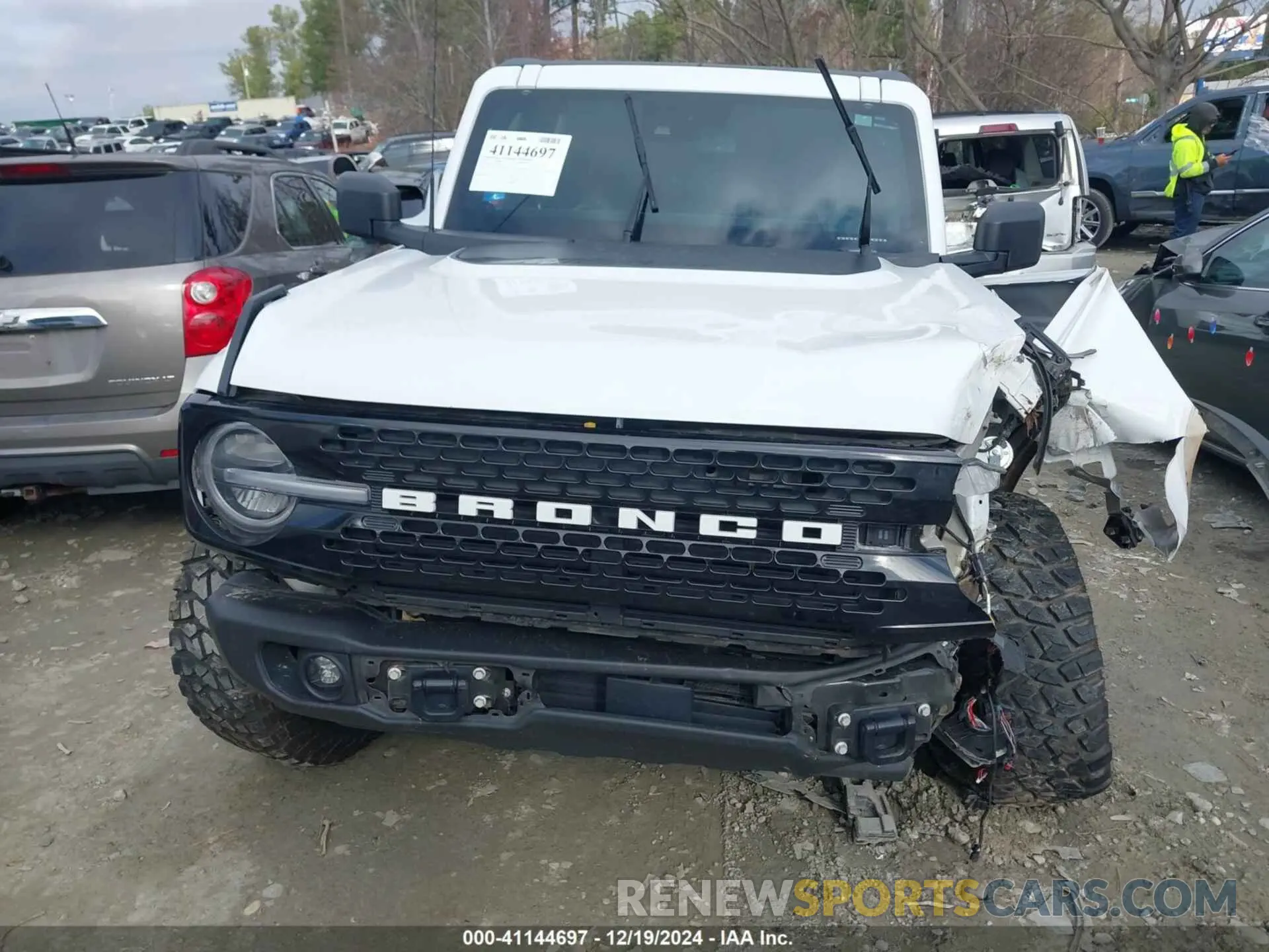 6 Photograph of a damaged car 1FMEE5DP7PLB52177 FORD BRONCO 2023