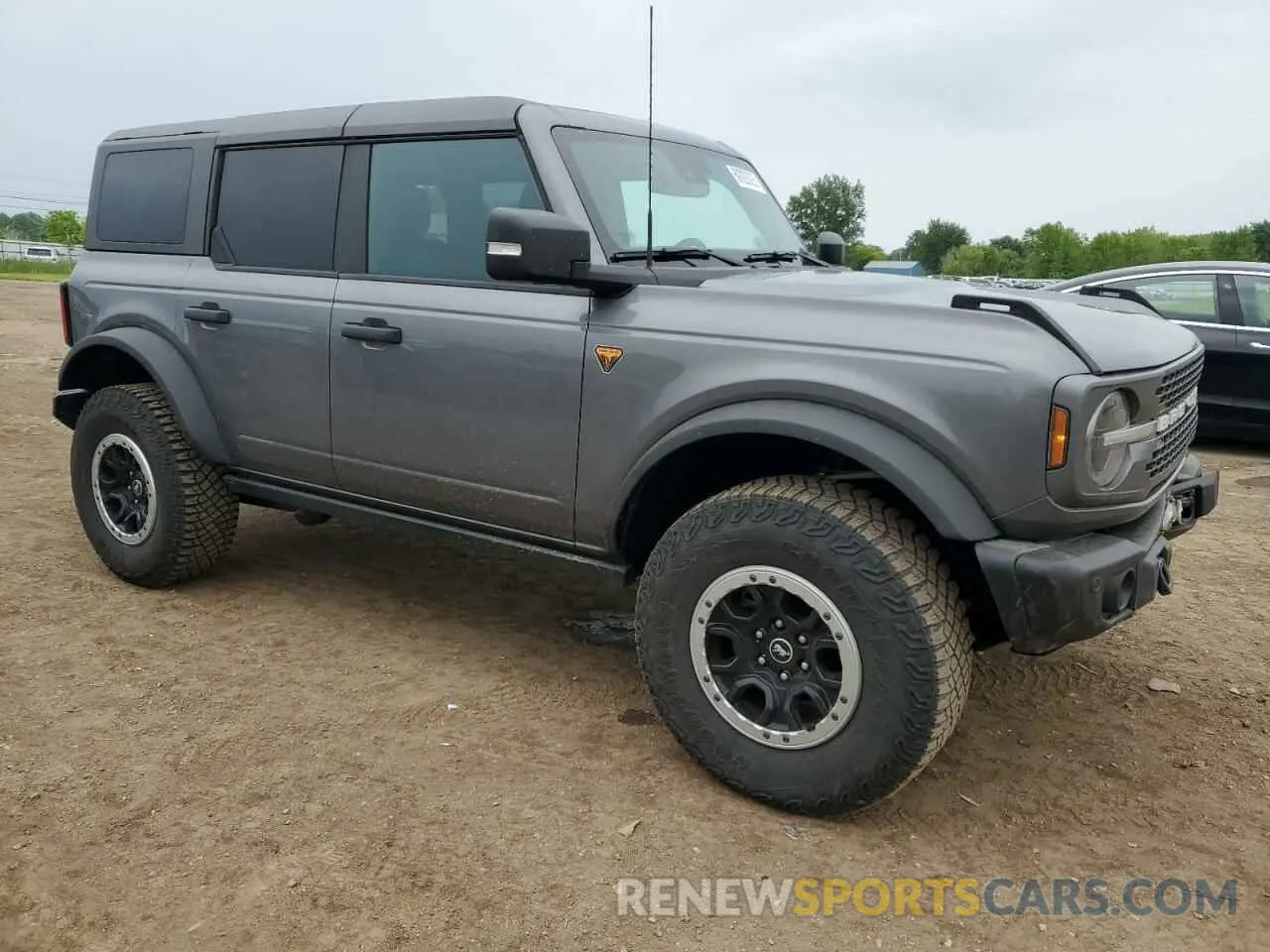 4 Photograph of a damaged car 1FMEE5DP8PLB53323 FORD BRONCO 2023