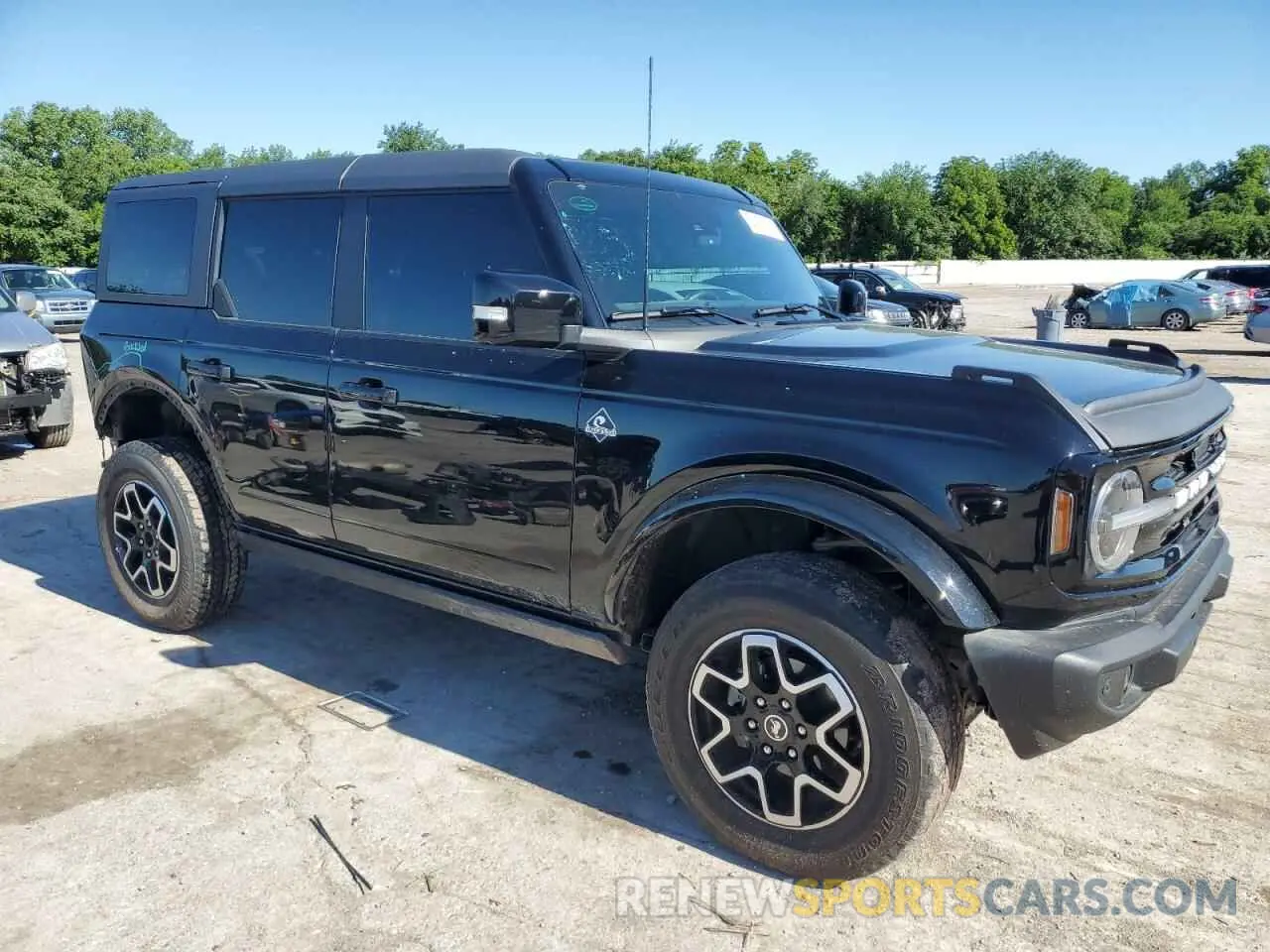 4 Photograph of a damaged car 1FMEE5DP8PLB53774 FORD BRONCO 2023