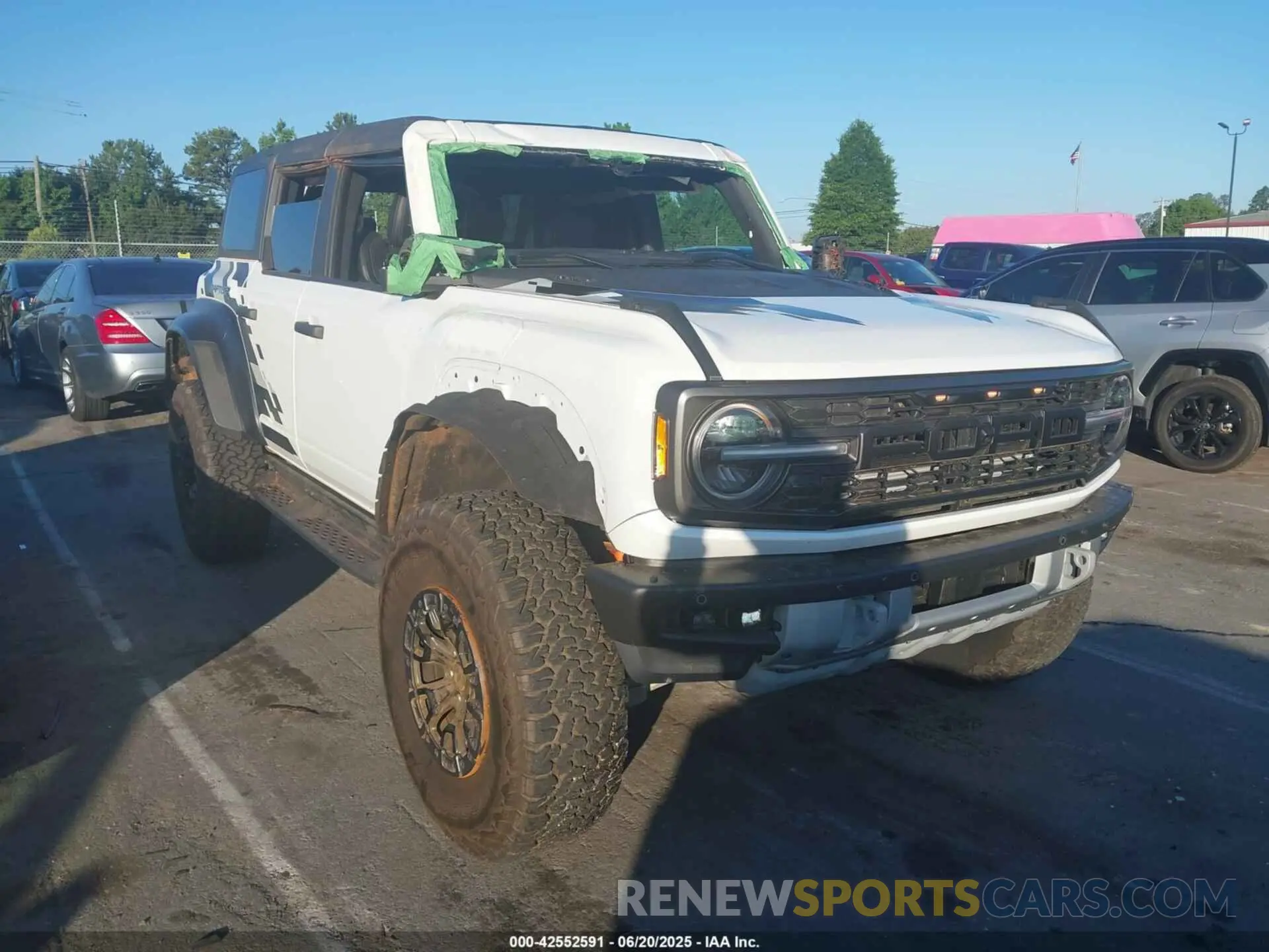 1 Photograph of a damaged car 1FMEE5JR0PLB23674 FORD BRONCO 2023