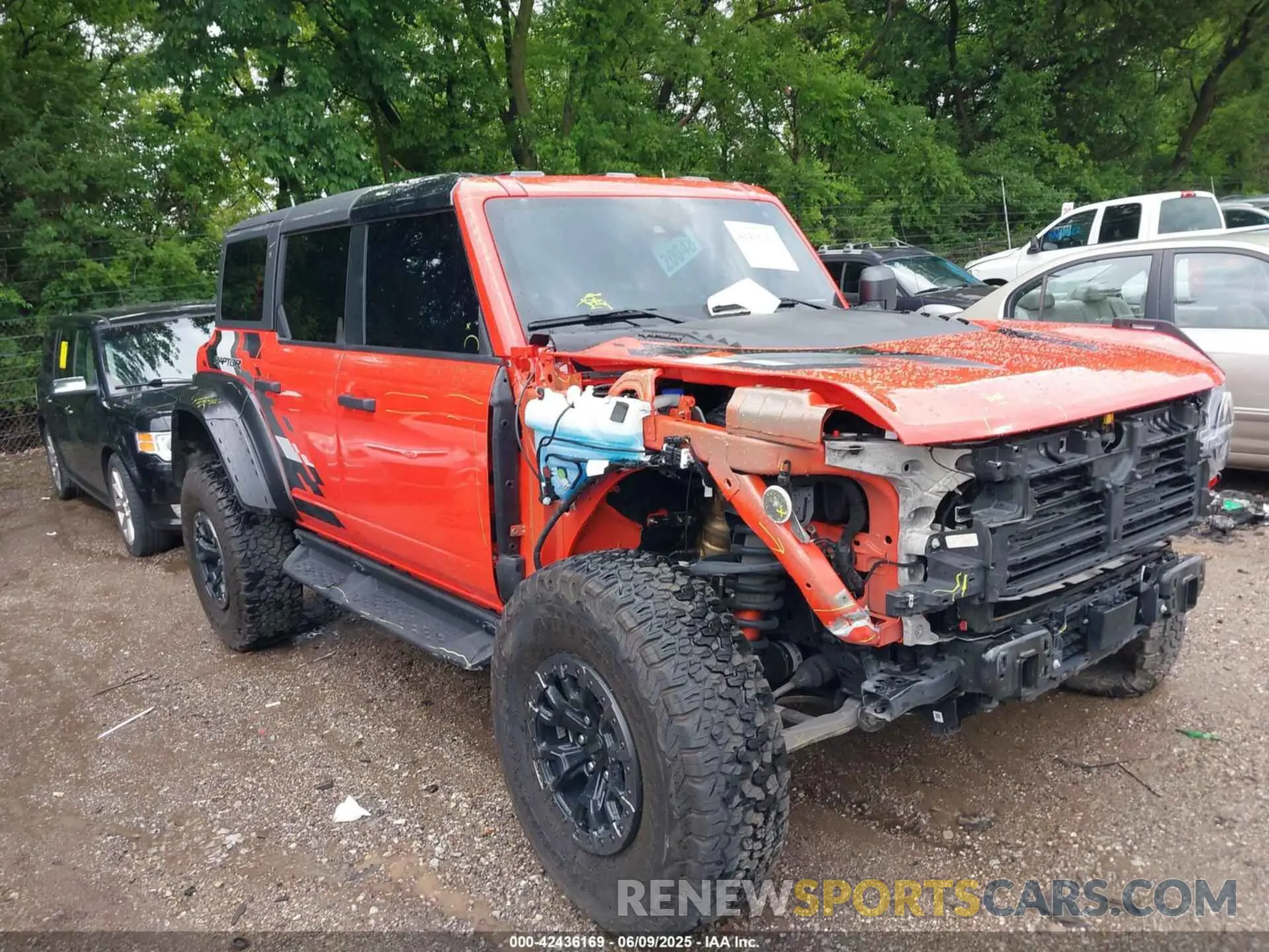 1 Photograph of a damaged car 1FMEE5JR2PLB23076 FORD BRONCO 2023
