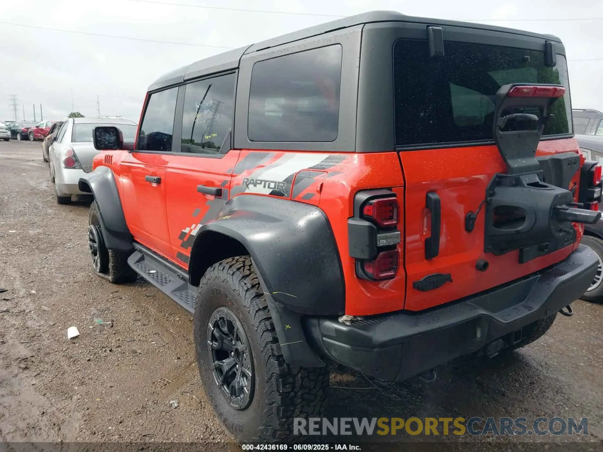 3 Photograph of a damaged car 1FMEE5JR2PLB23076 FORD BRONCO 2023