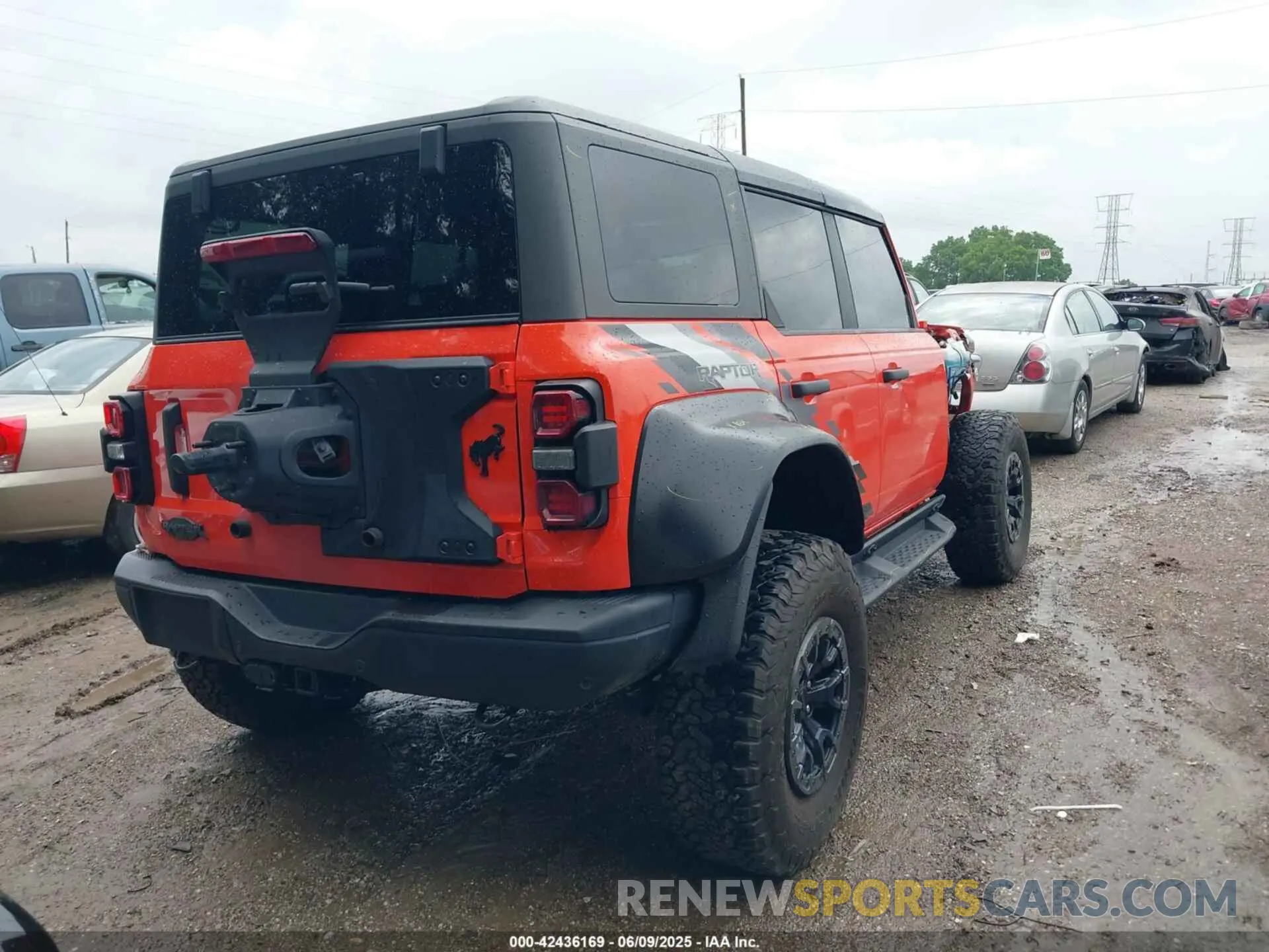 4 Photograph of a damaged car 1FMEE5JR2PLB23076 FORD BRONCO 2023