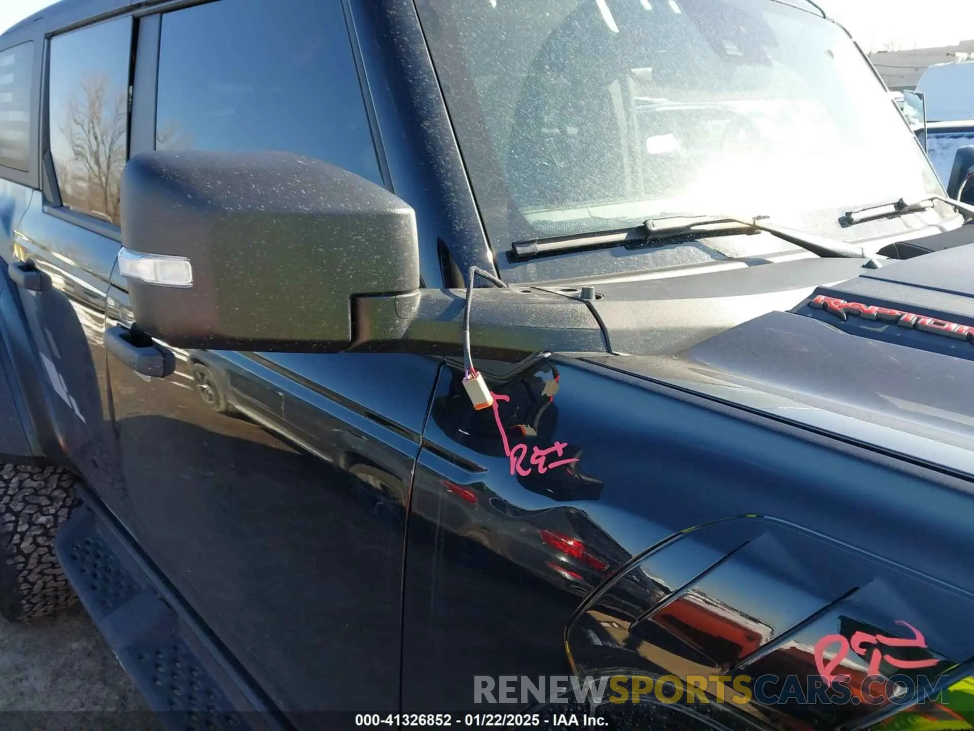 19 Photograph of a damaged car 1FMEE5JR3PLB78989 FORD BRONCO 2023