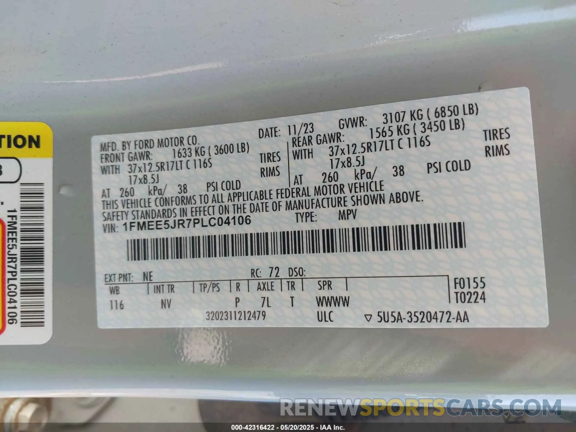 9 Photograph of a damaged car 1FMEE5JR7PLC04106 FORD BRONCO 2023